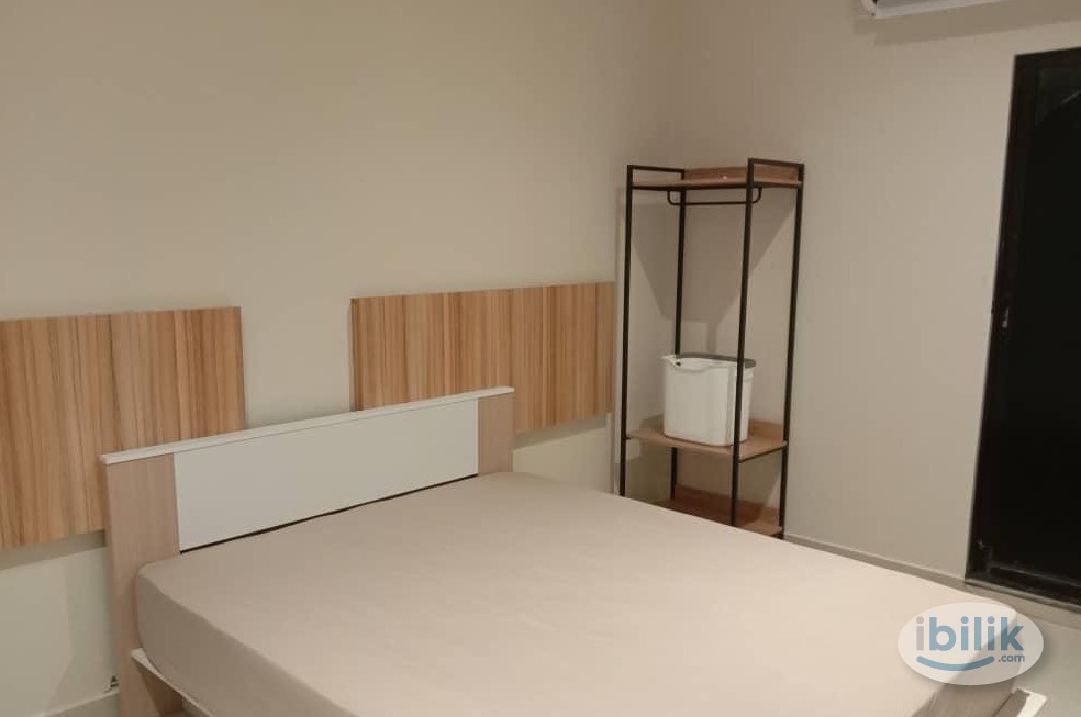 🏡 Private Room for Rent @ Zamburger Hotel, SS15 Subang Jaya✨ - Image 1