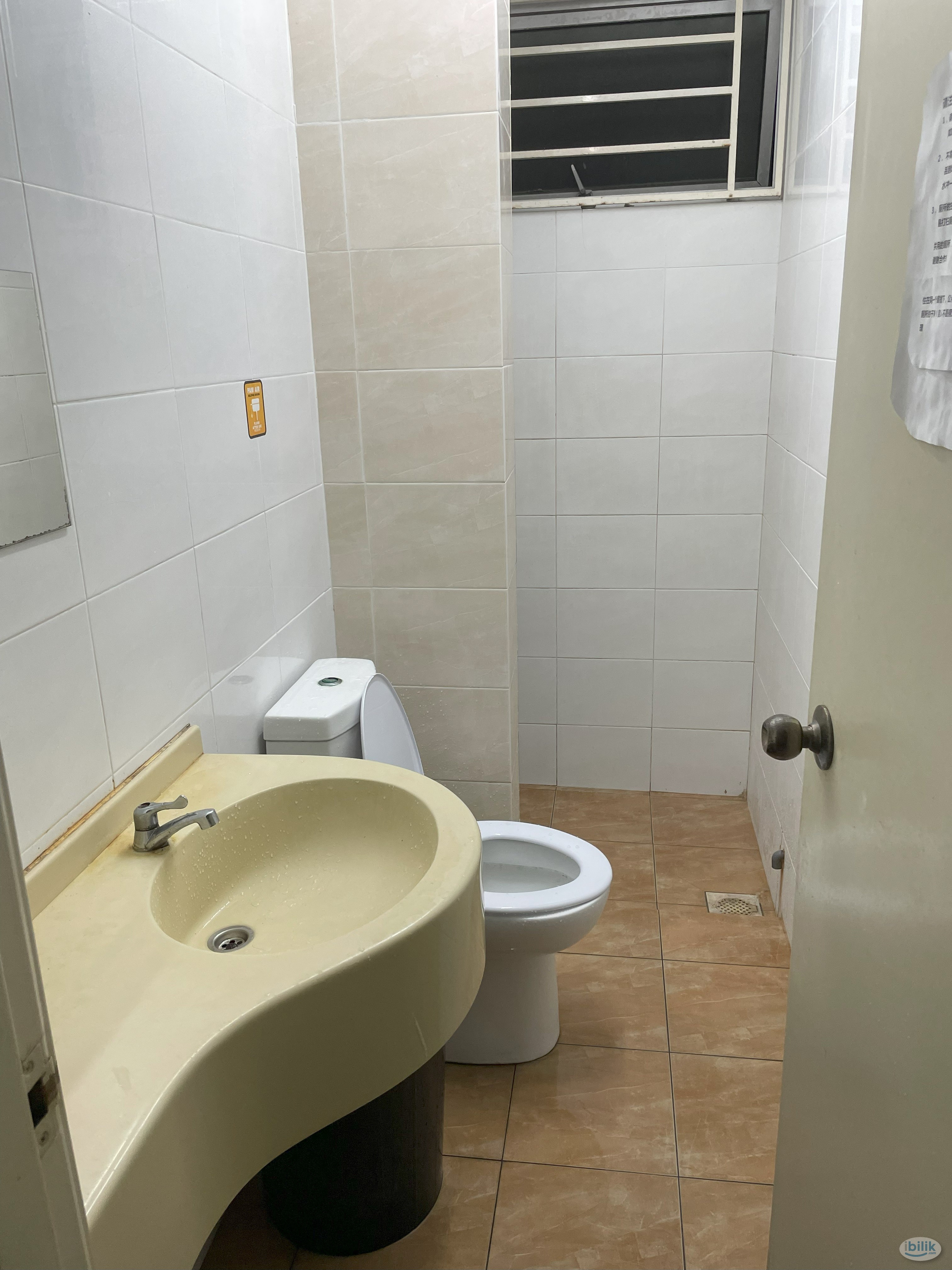 Middle Single Room Girl Unit at Platinum Lake PV15, Setapak - Image 2