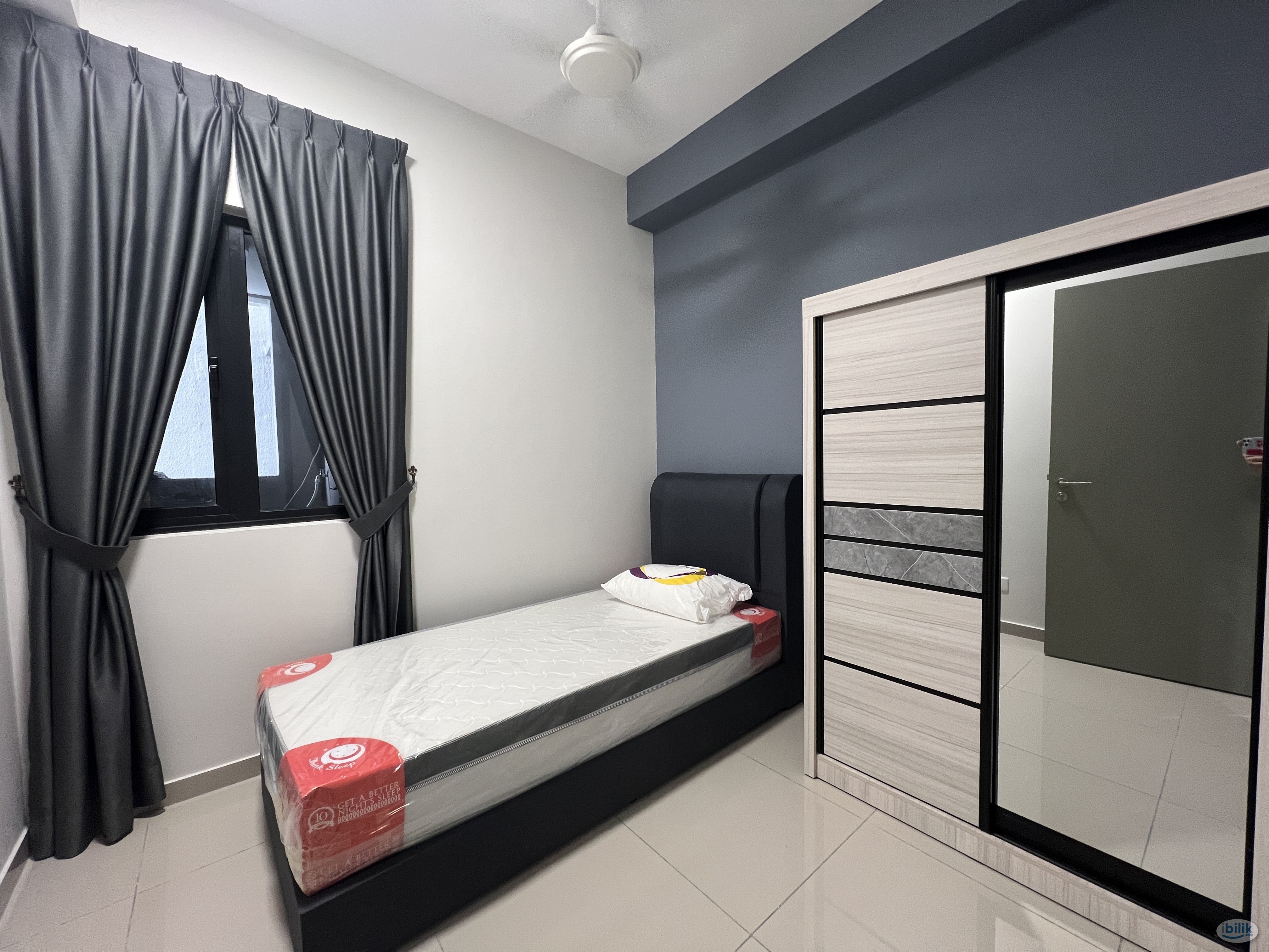 No Partition, Free Utilities, Female unit - Image 1
