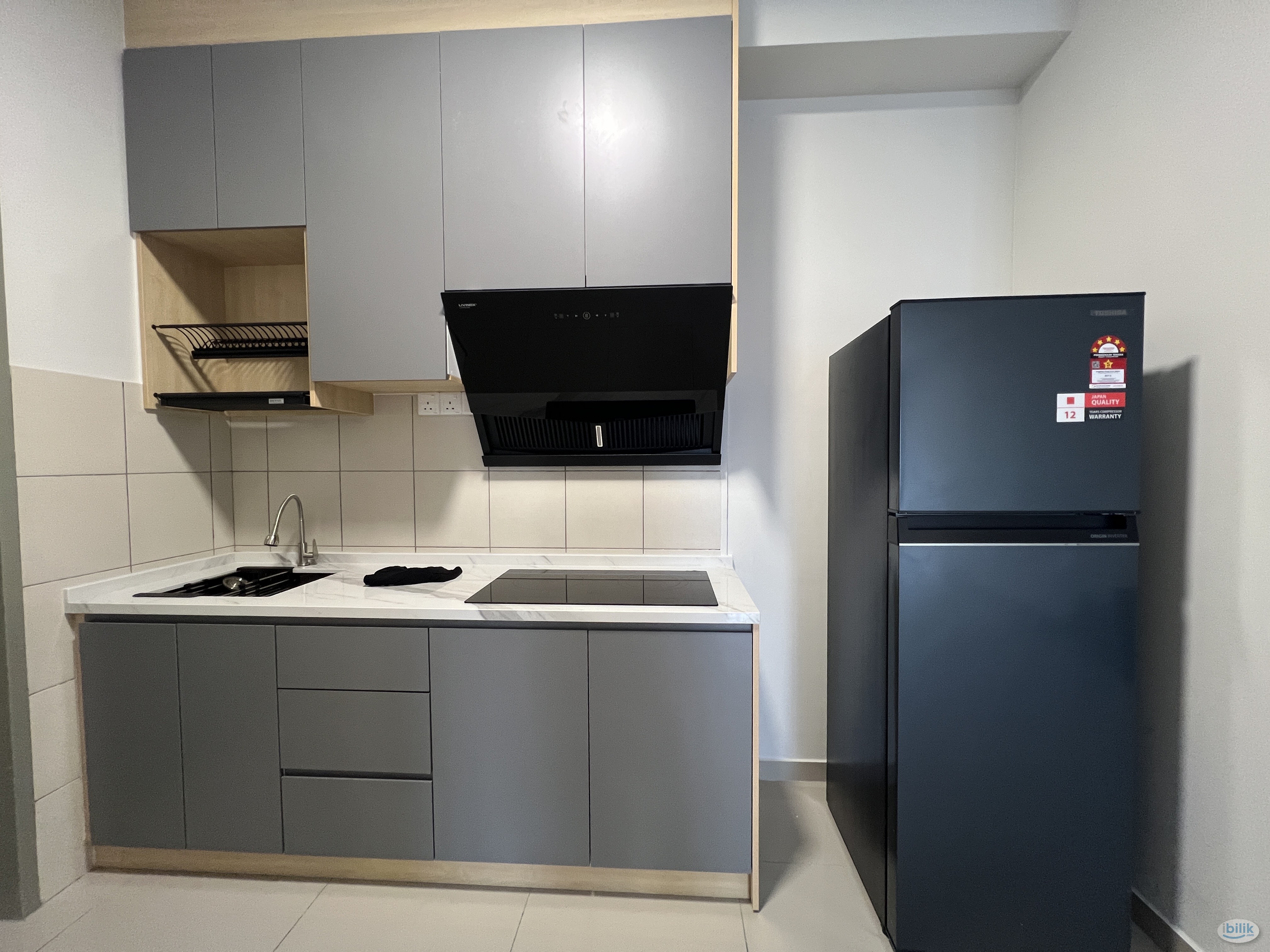 No Partition, Free Utilities, Female unit - Image 4