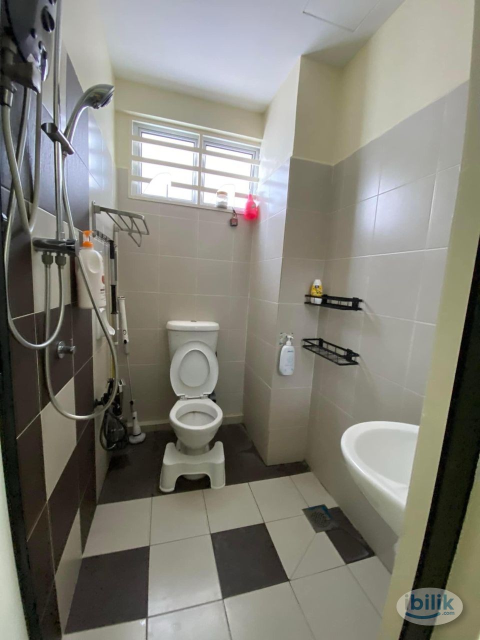Middle Room at Sungai Petani, Kedah - Image 5