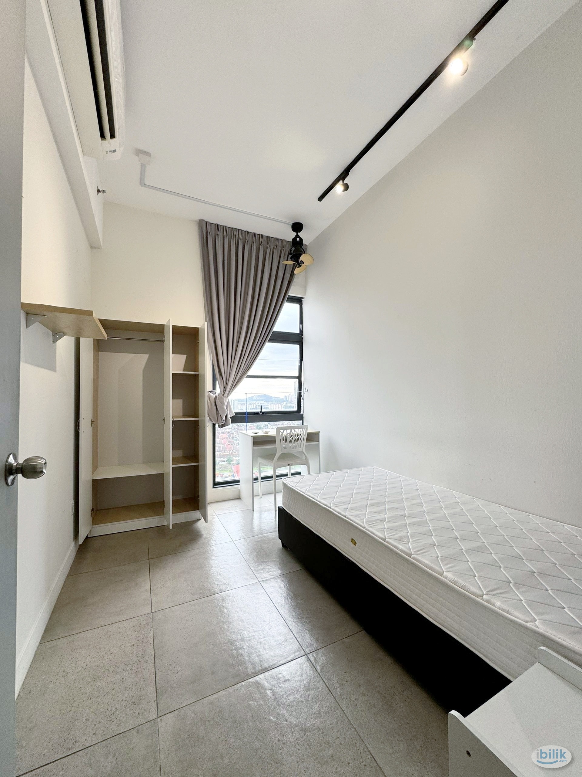 Single Room at Union Suites @ Bandar Sunway, Selangor - Image 1