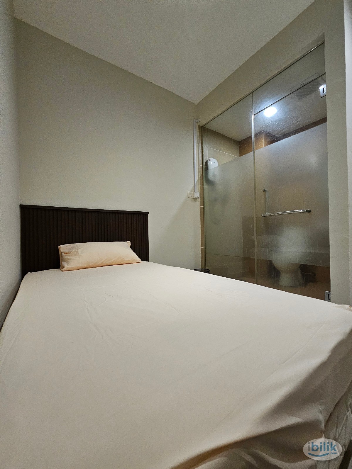 Room in Mahkota Cheras Nearby UTAR and ShopLot  available for rent❗ Zero Deposit 🔥 - Image 1