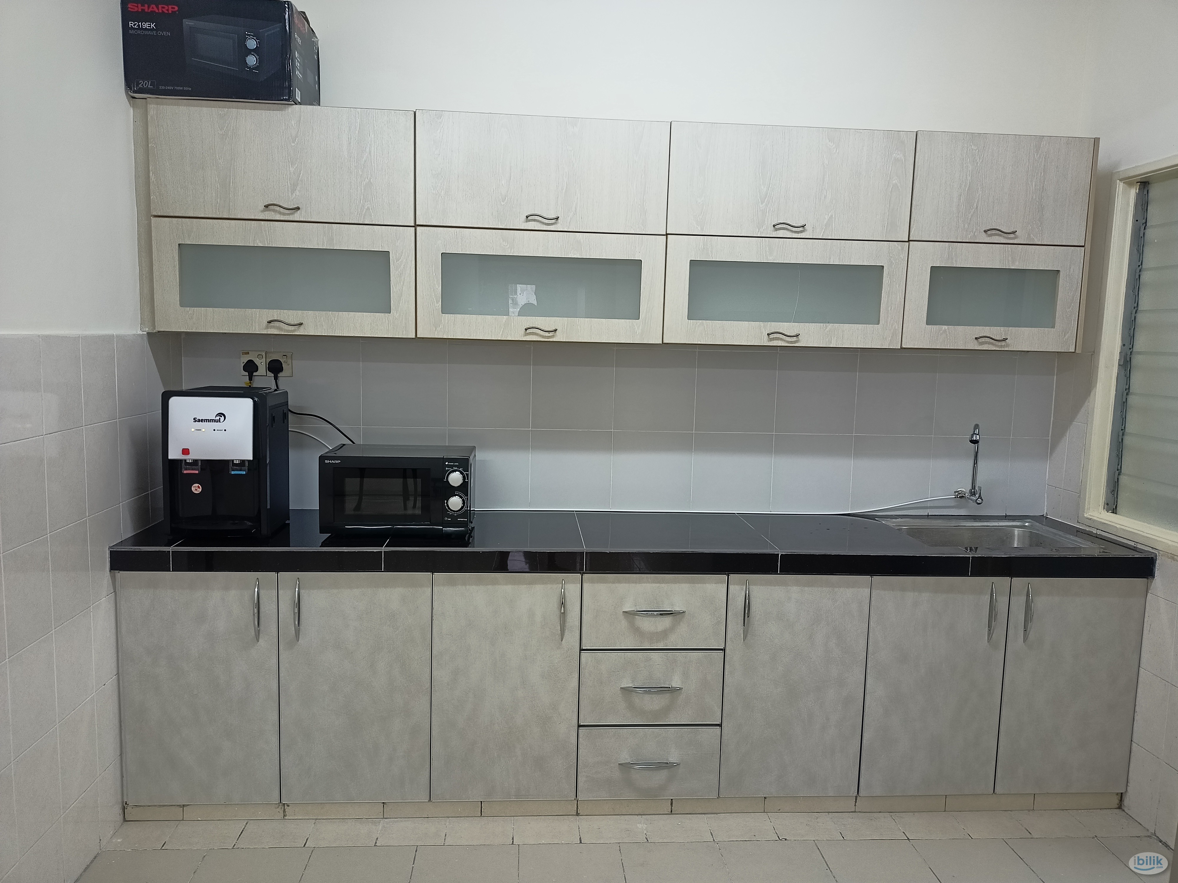 Small Room at SuriaMas, Bandar Sunway - Image 3