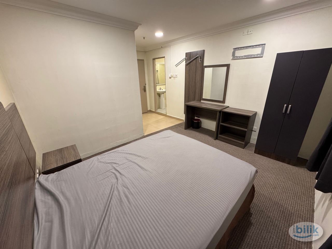 🔥HOT LIMITED Unit🔥Prime Location Master Room with Private Bathroom Opposite of Berjaya Times Square & Lalaport 🛏️ 2 mins - Image 2