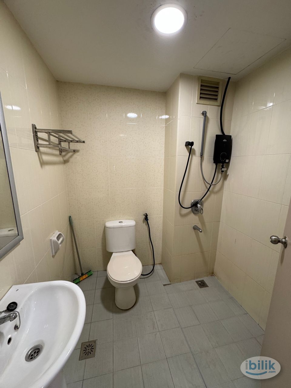 🚩LOW Deposit Promo 🛏️Opposite Berjaya Times Square & Lalaport 🔥Master Room with Private Bathroom at KL City Center🌈Nearb - Image 4