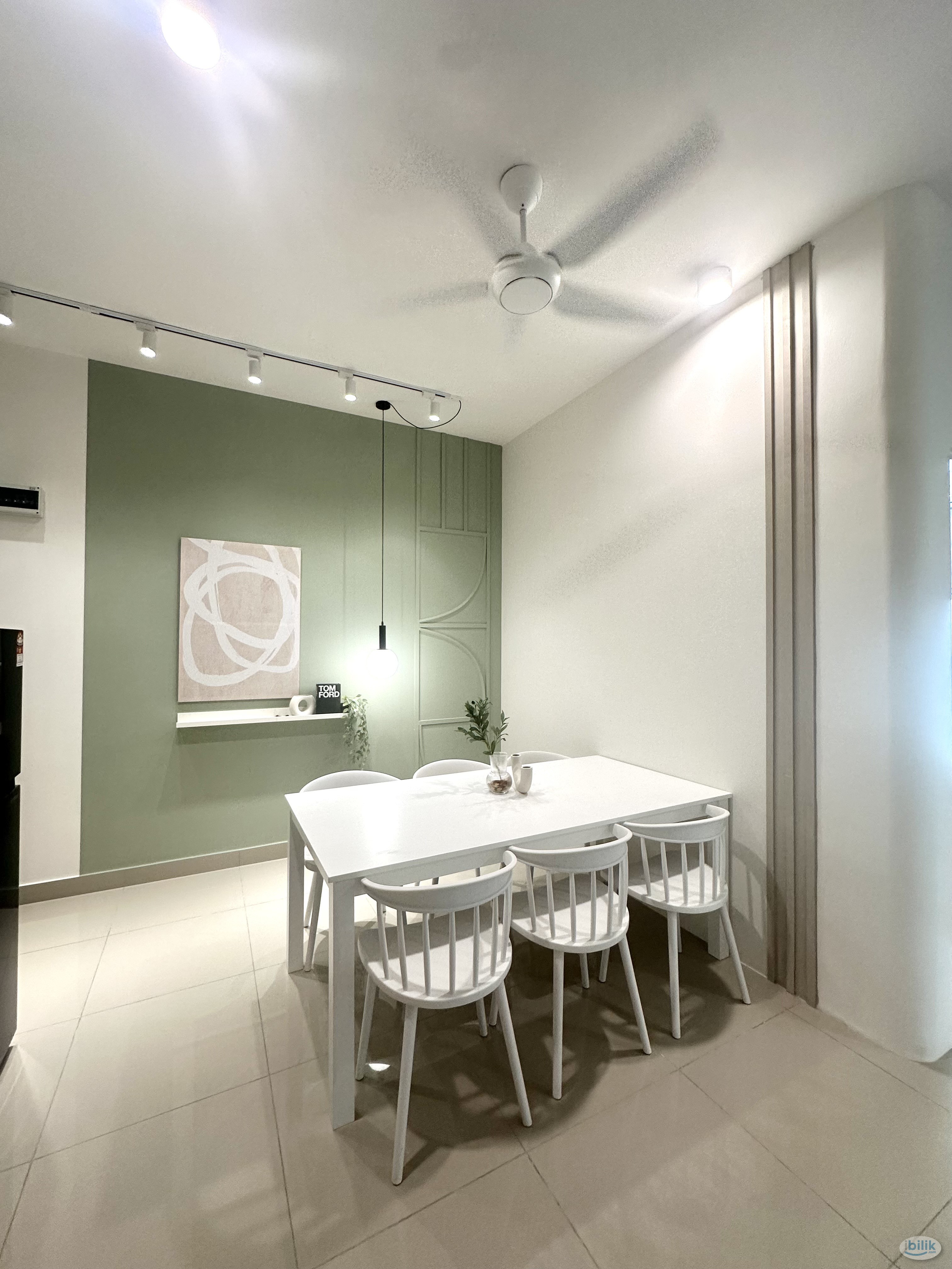 Middle Room at 121 Residence, Kayu Ara, Bandar Utama - Image 3