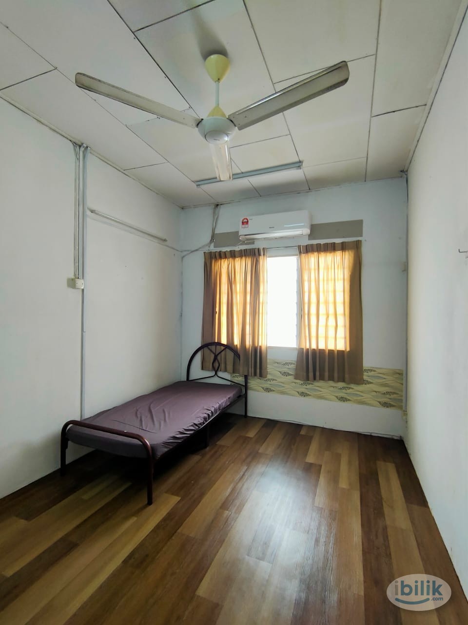 Middle Room at SS2, Petaling Jaya - Image 1