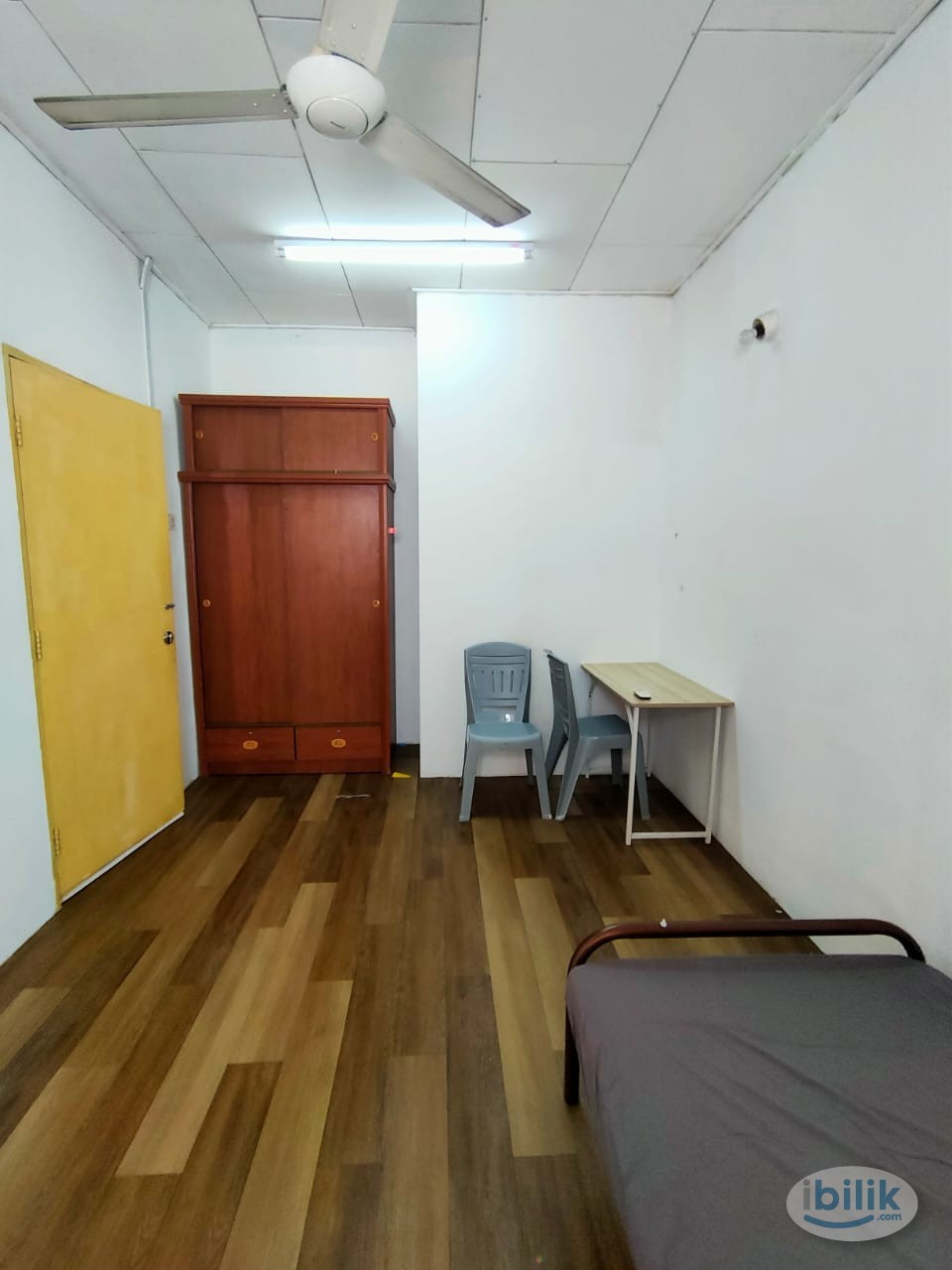 Middle Room at SS2, Petaling Jaya - Image 2