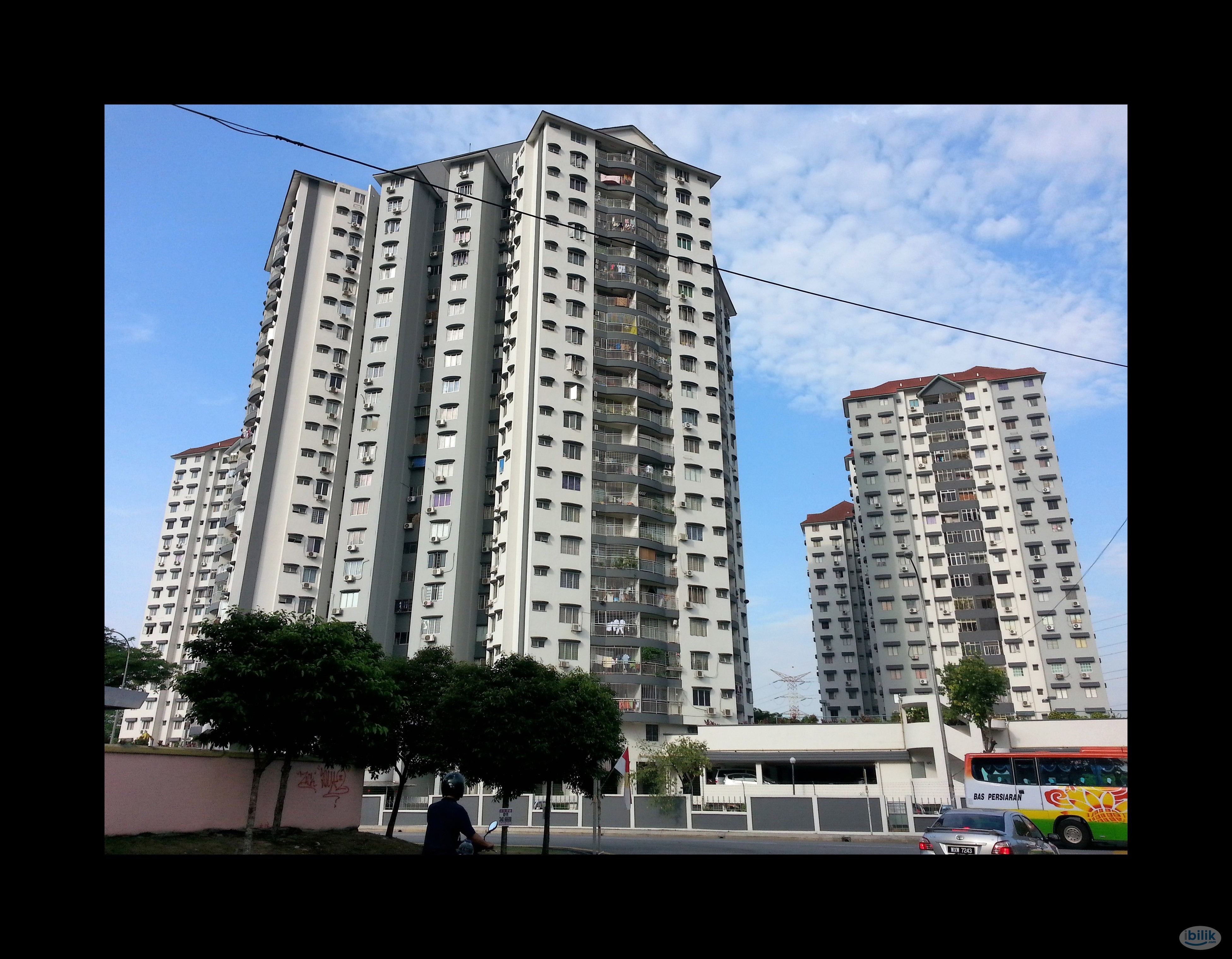 ROOM TO LET - Image 1