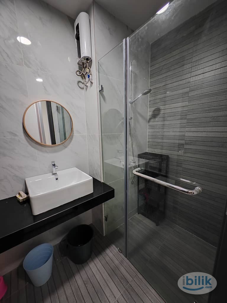Partition medium room✨😍Emporis Balcony medium room with A/C!!!‼️ fully furnished ready move in  - Image 5