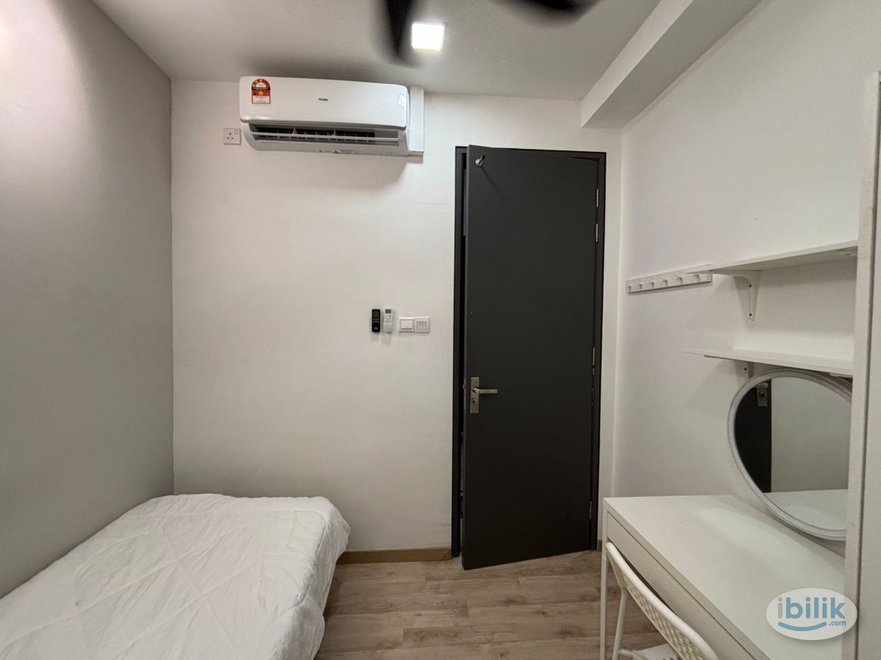 Female unit🔥Single room | 3min walks to Emhub ,Near Busstop direct to Segi/ MRT KD, Doorstep to Jaya Grocer/Ninso - Image 2