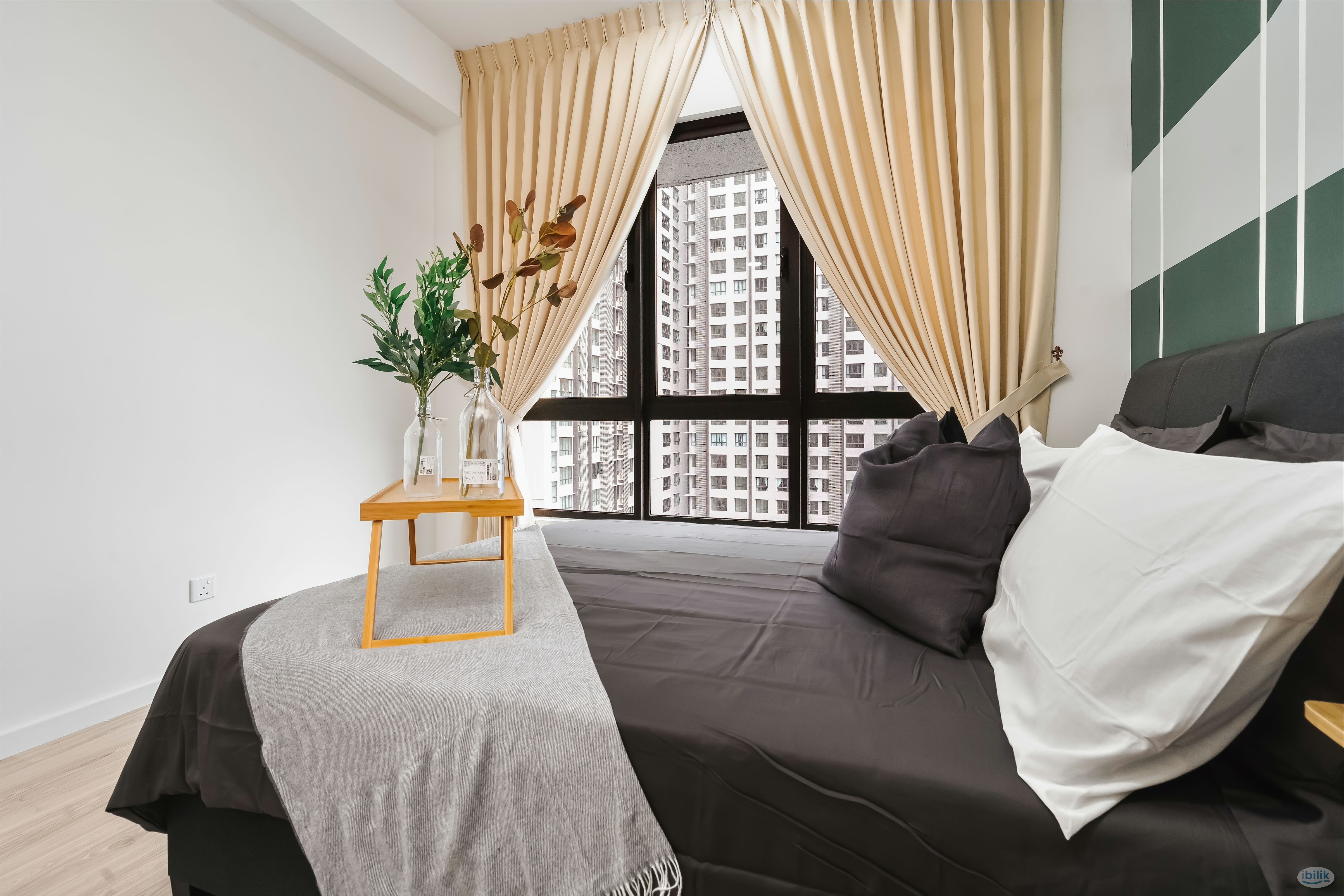 Master Room at Meta Residences Putra Permai, Seri Kembangan - Image 3