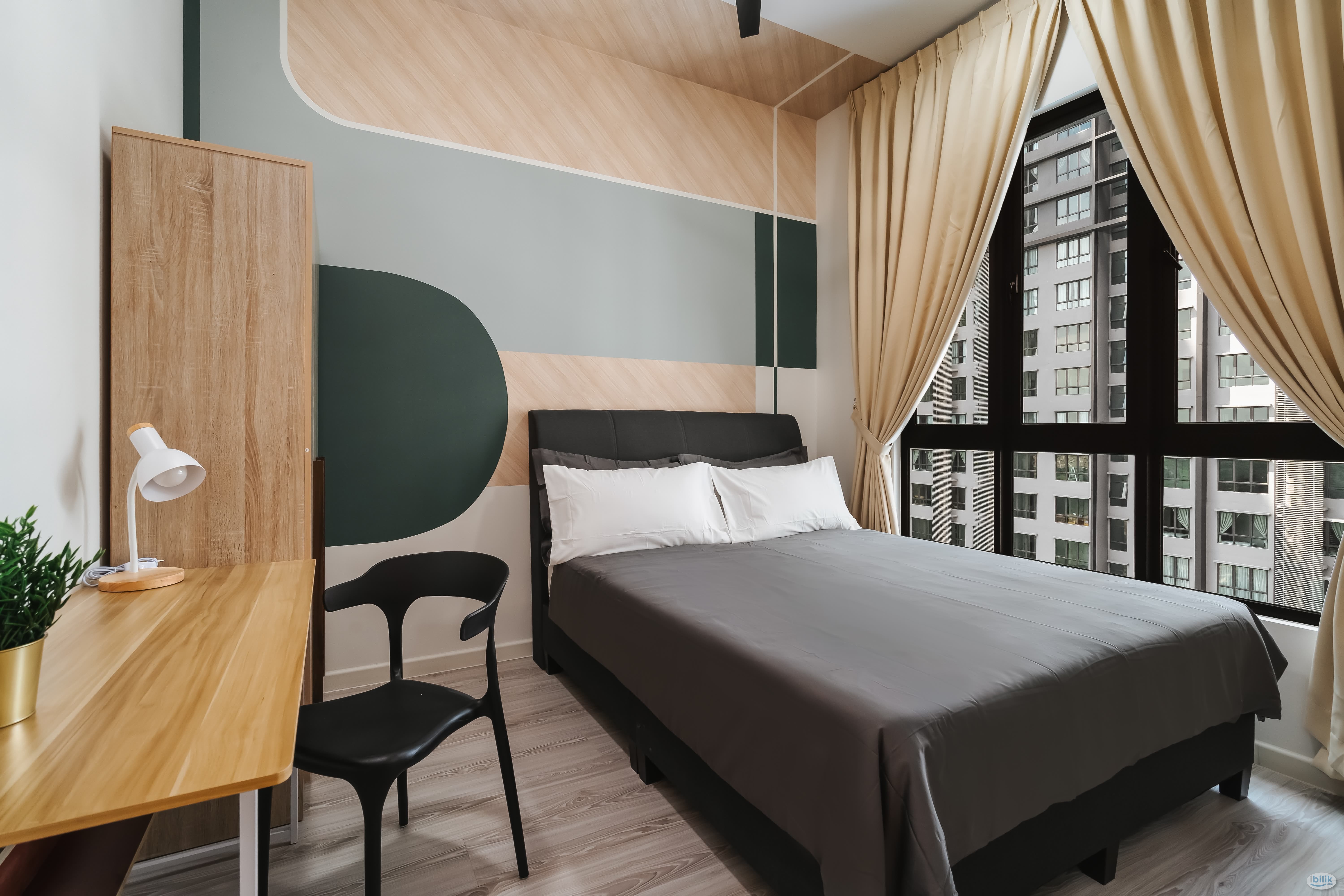 Medium Room at Meta Residences Putra Permai, Seri Kembangan - Image 1