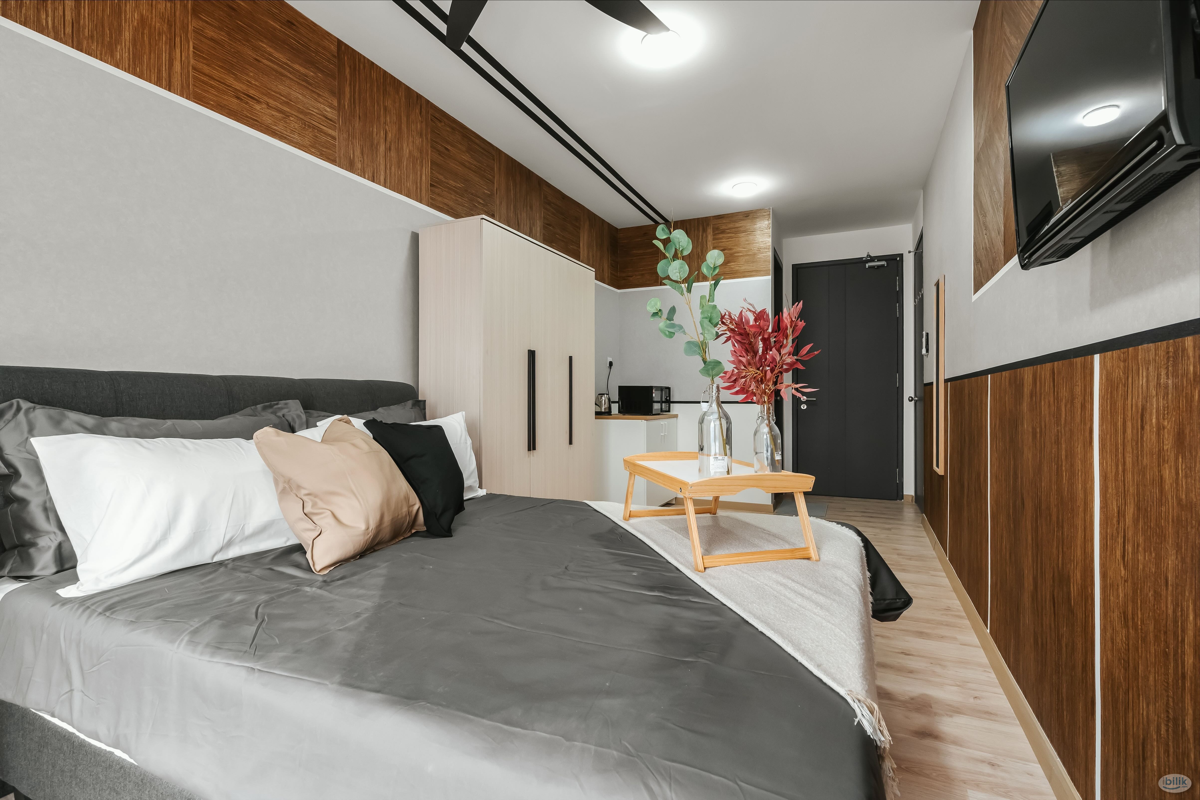Premium Male Master Room at Emporis, Kota Damansara - Image 2