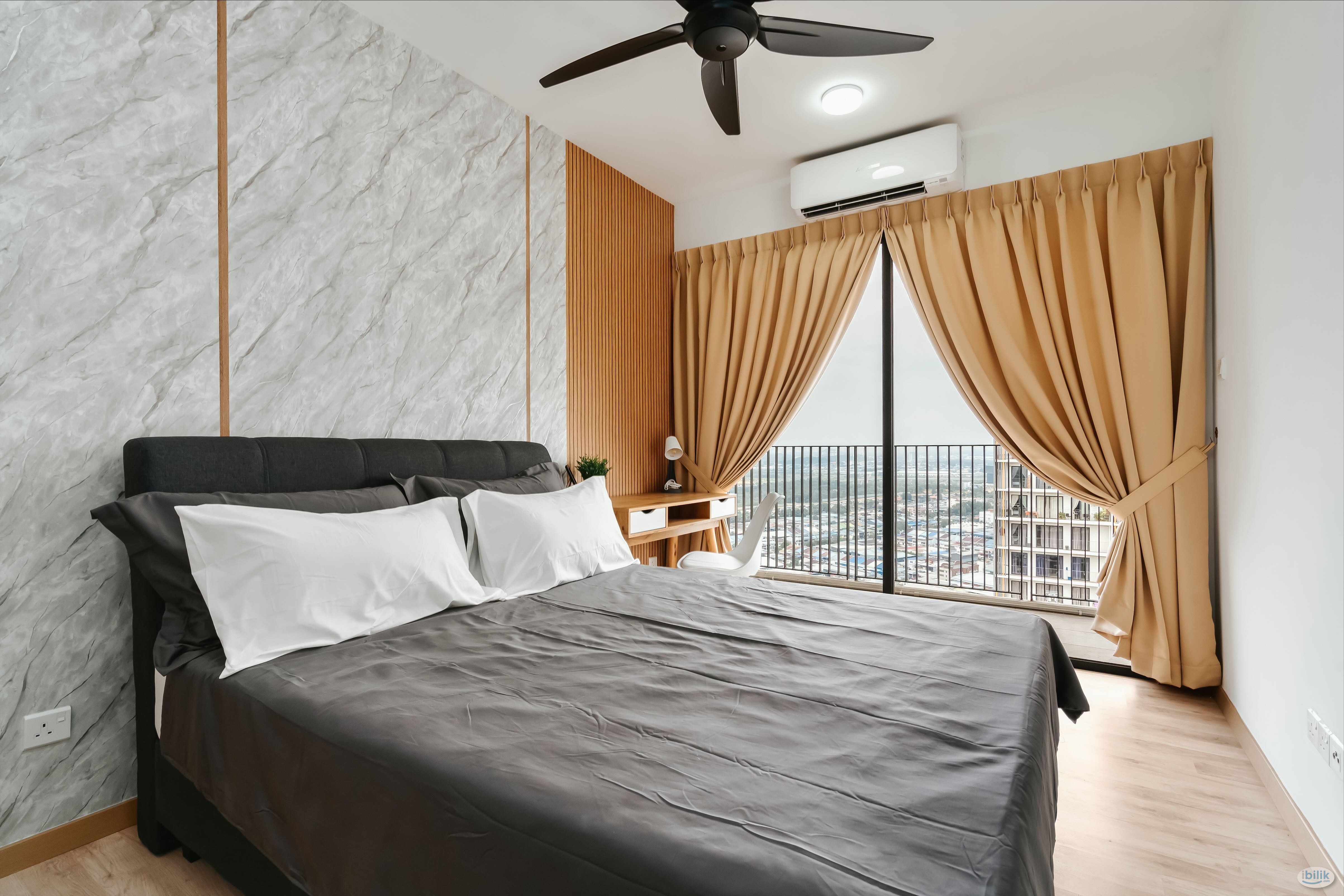 Female Cozy Middle Room at Emporis, Kota Damansara - Image 1