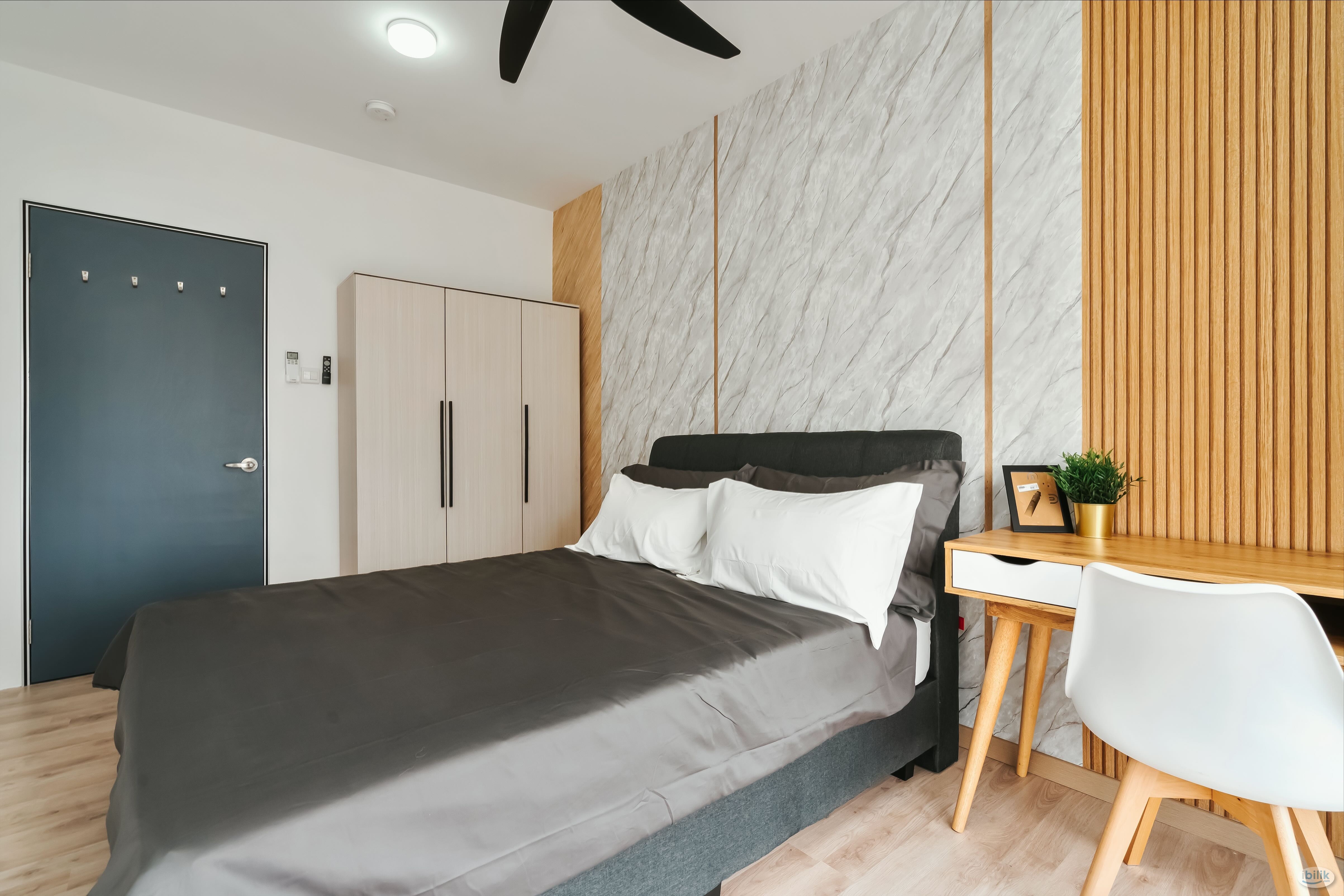 Female Cozy Middle Room at Emporis, Kota Damansara - Image 2
