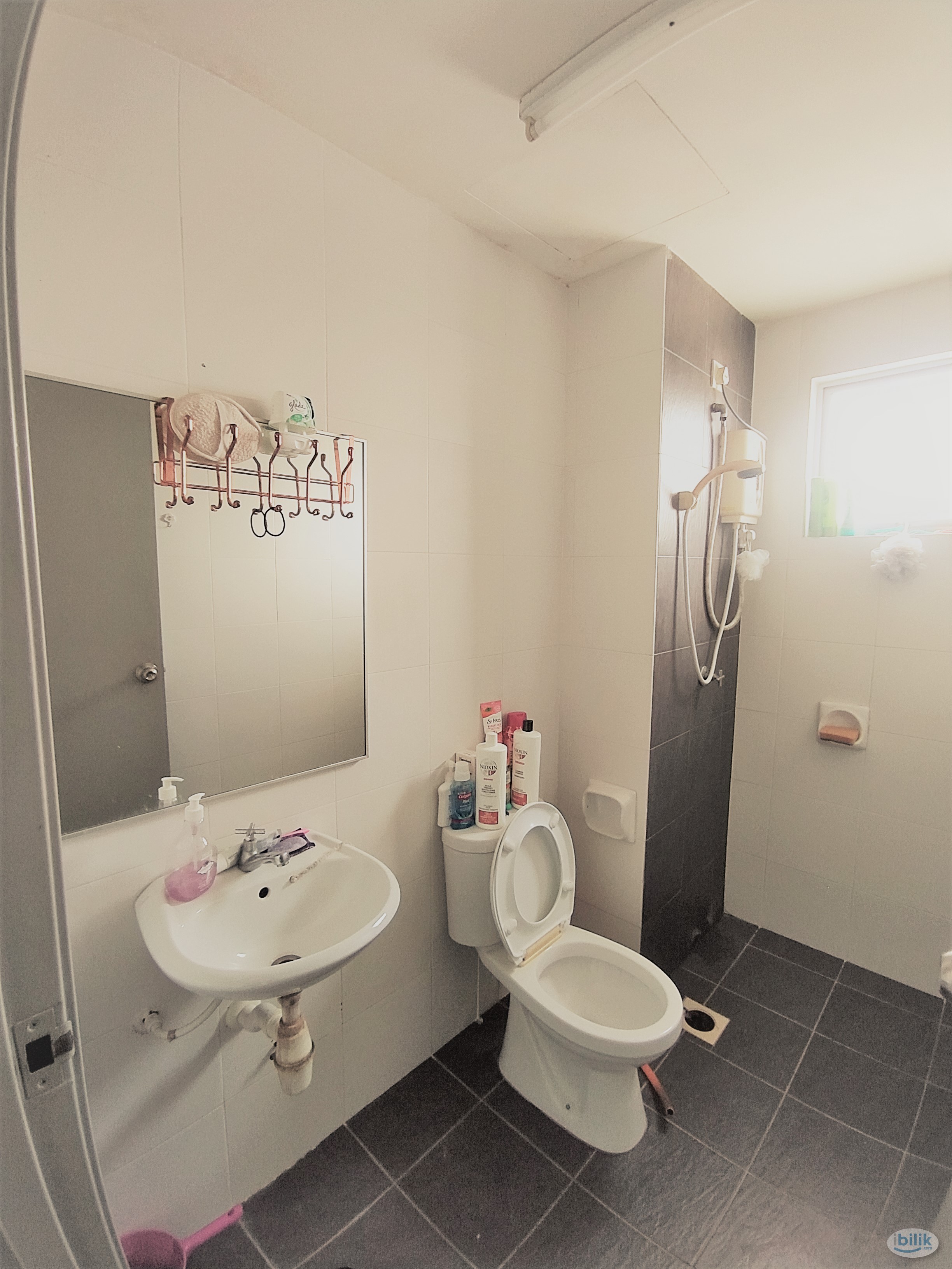 Room at COVA, Kota Damansara MRT , SEGI - Image 2