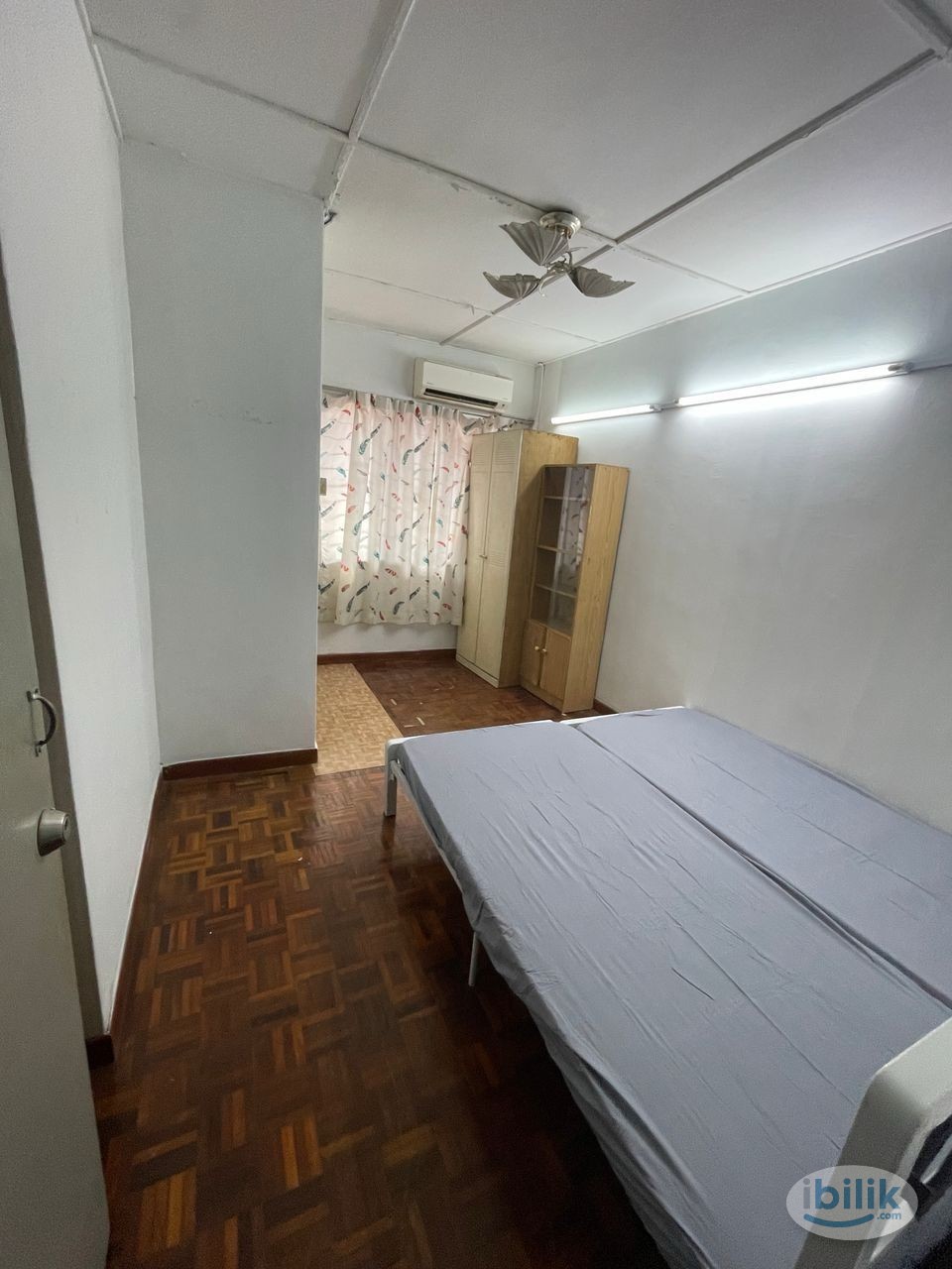 Low Depo Offer 🌙 Furnished Room For Rent with Air-Cond @ Taman SEA, Petaling Jaya - Image 1