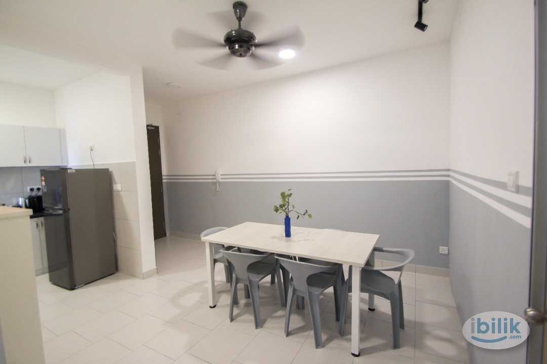 Master Room @ Astetica Residences, Seri Kembangan, MIECC, Serdang KTM, HeritageSouth City Plaza, Serdang Raya MRT - Image 1