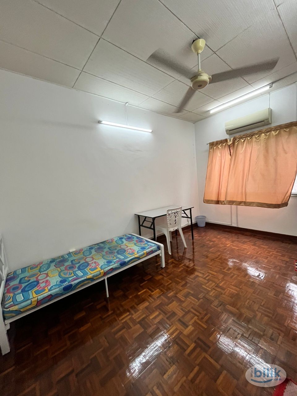 🚩SPASIOUS MIDDLE ROOM FOR RENT AT SS22 DAMANSARA JAYA ,PETALING JAYA 🚩NEAR TO ATRIA SHOPPING GALLERY🎏🎏 - Image 1