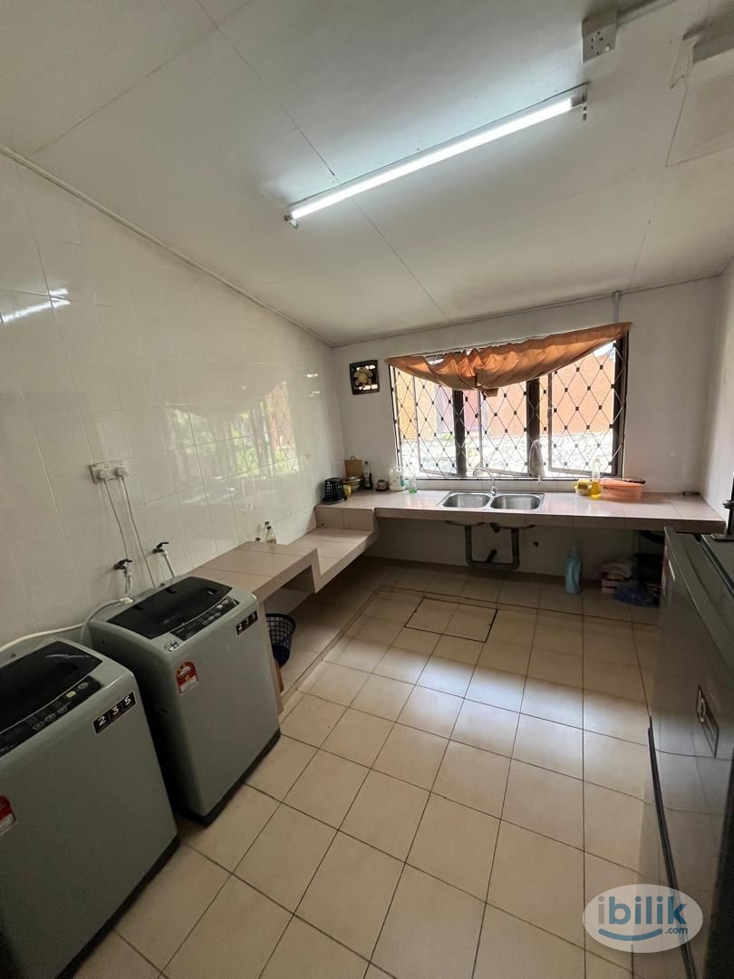 🚩SPASIOUS MIDDLE ROOM FOR RENT AT SS22 DAMANSARA JAYA ,PETALING JAYA 🚩NEAR TO ATRIA SHOPPING GALLERY🎏🎏 - Image 4