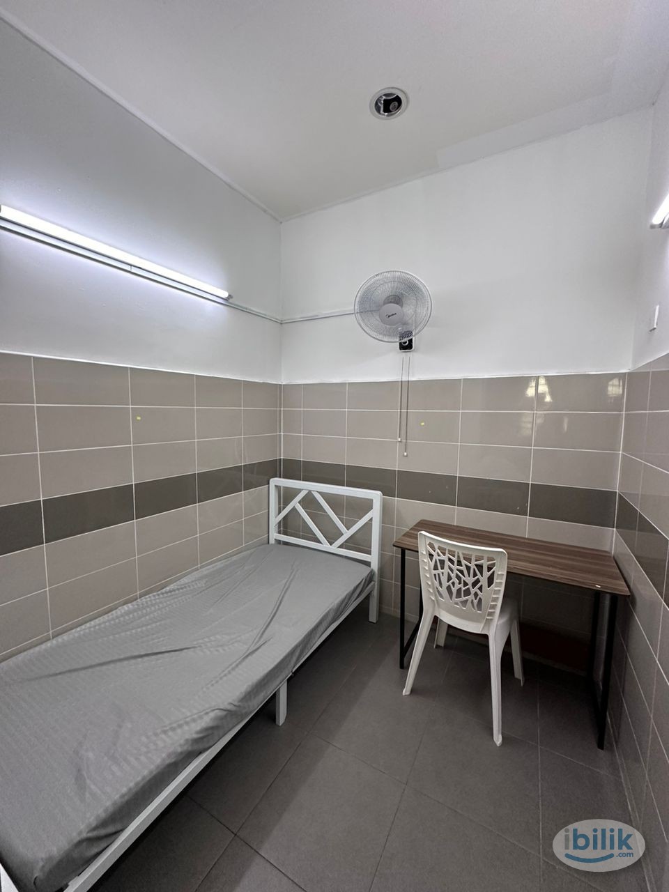 Low Deposit Female Unit Single Room Provided Free WiFi at SS2, Petaling Jaya - Image 1