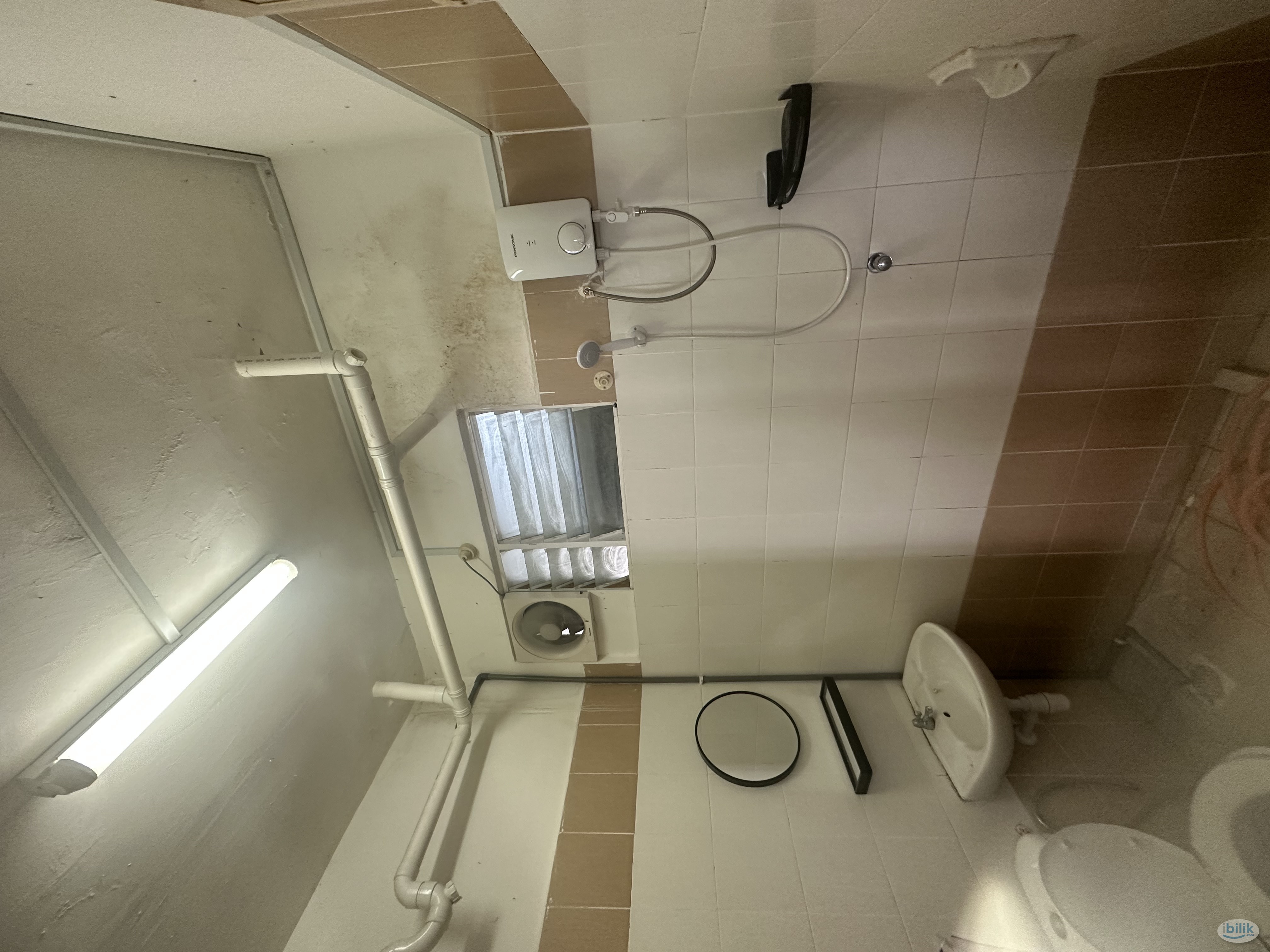 Middle Room at D'Piazza Condominium, Bayan Baru - Image 3