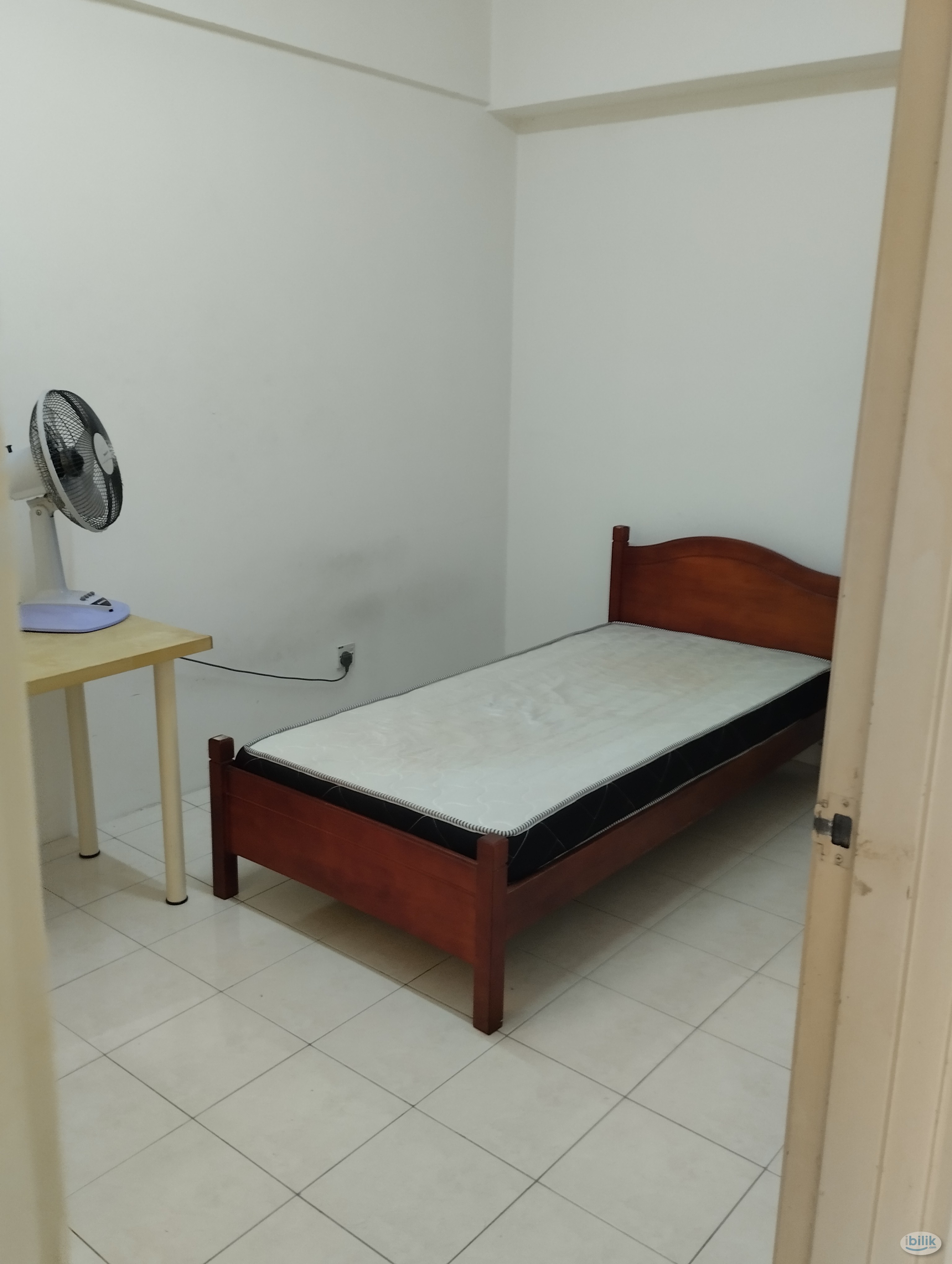 Middle Room at Plaza Medan Putra, Bandar Menjalara - Image 1