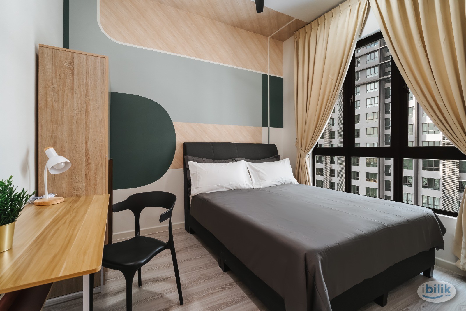 Middle Room at Meta Residences Putra Permai, Seri Kembangan - Image 1