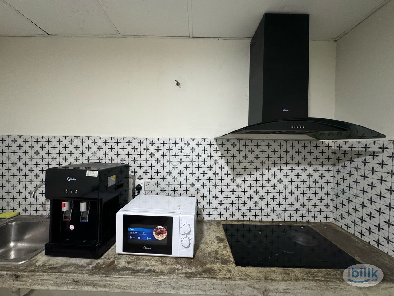🏬🏫[Start Town Inn] Available Double Single Bed in Master Room at📍 Berjaya Times Square, Bukit Bintang🚞 - Image 2