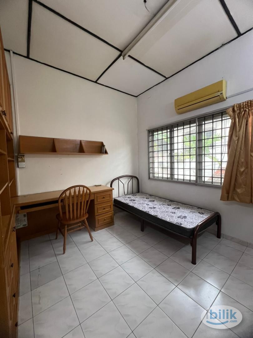 Female Middle Room Nearby SS2, Petaling Jaya - Image 1