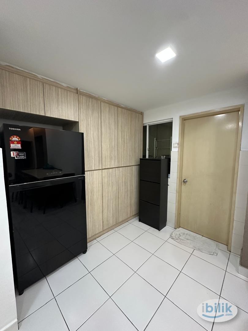 Medium room near MRT Kepong baru for rent - Image 4