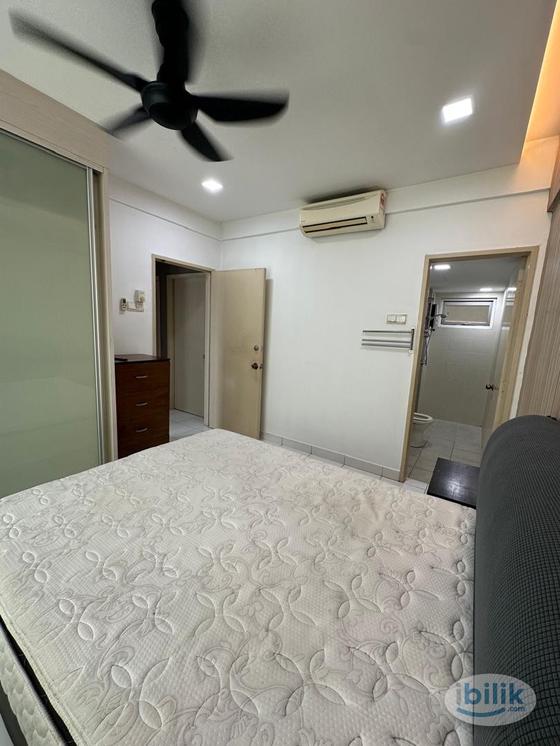 Master bedroom c/w Private Toilet at Kepong & near to MRT Kepong - Image 4