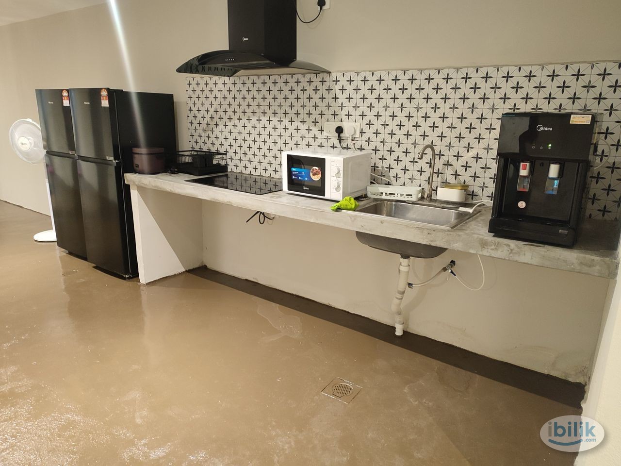 Near Pasar Seni MRT 🚇 Zero Deposit Room + Toilet near Petaling Street - Image 3