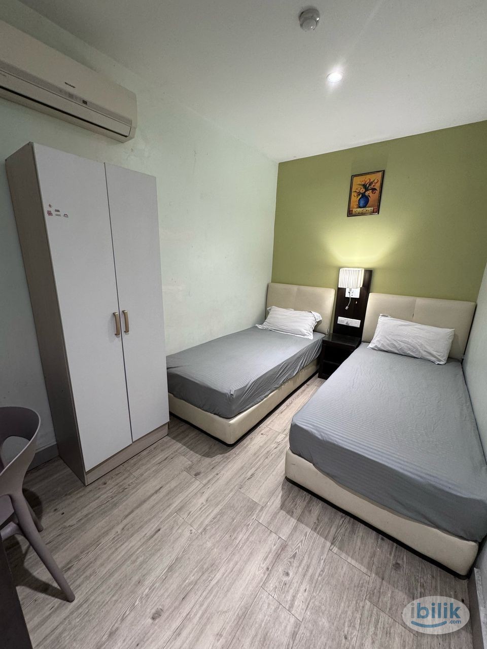 KLCC ,TRX Worker. Near Pasar Seni MRT 🚇 Zero Deposit Room + Toilet near Petaling Street - Image 1
