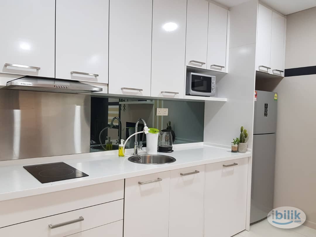 [Male Unit] Middle Room at KL Sentral, KL City Centre - Image 2