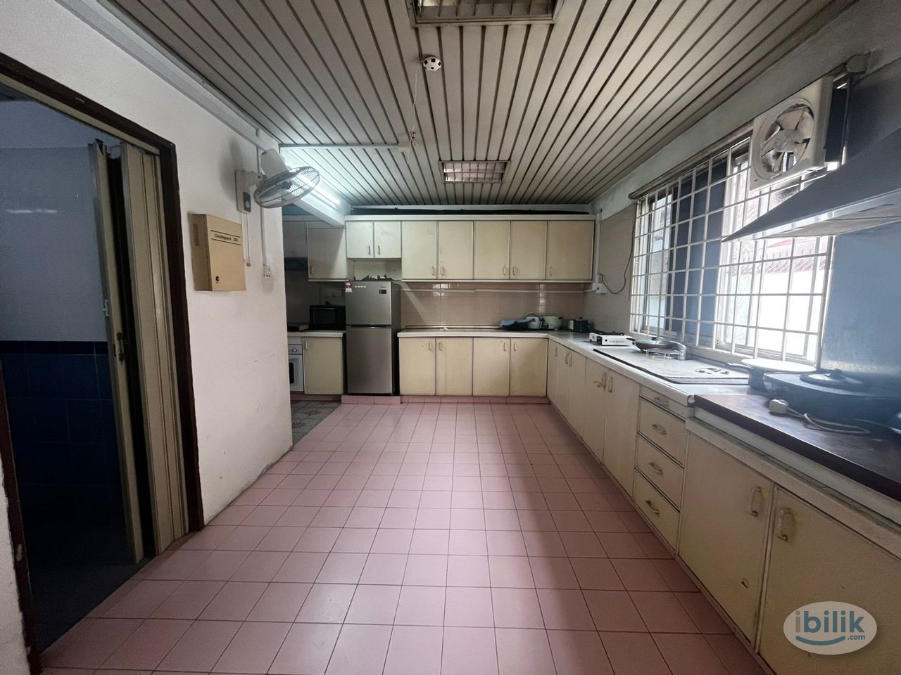 🌟 Affordable Single Room in Bangsar 🛏️ | Walk to Bus Stop 🚶‍♂️ | Ramadan Deal 🎁 - Image 4
