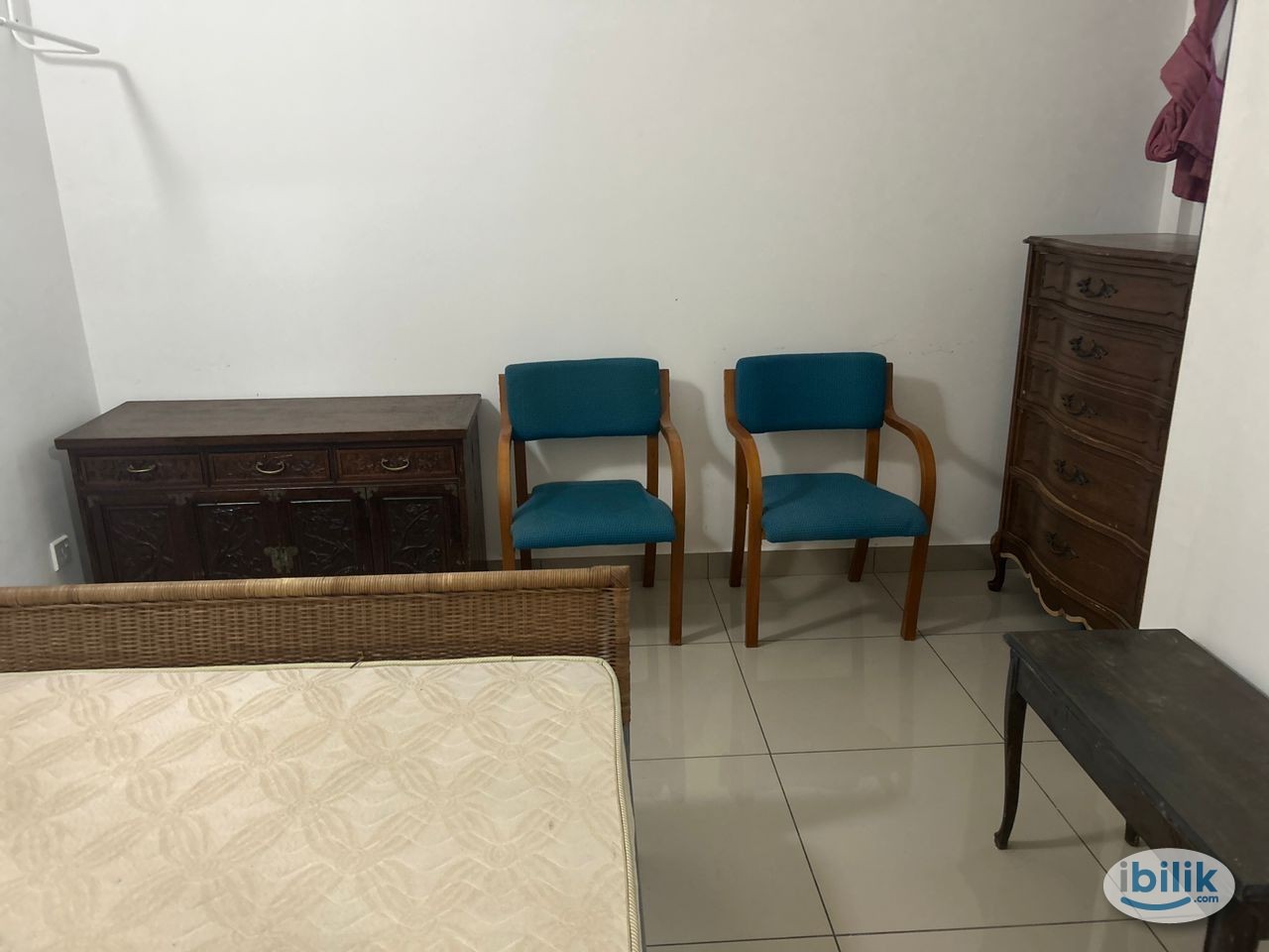 Middle Room 5 V'Residence at Cyberjaya, Selangor - Image 5
