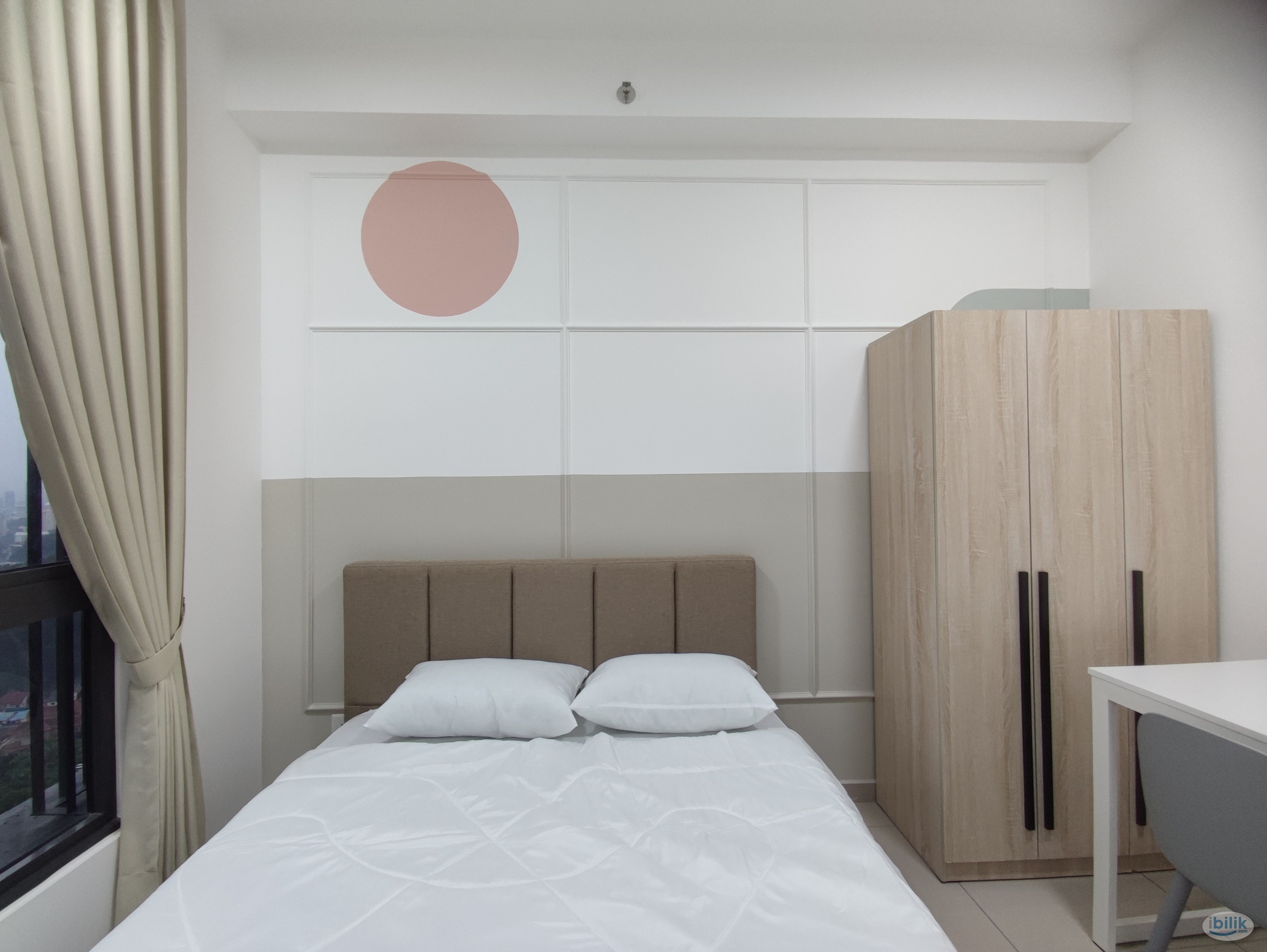 Middle Room at D'Quince Residence, Damansara Perdana - Image 2