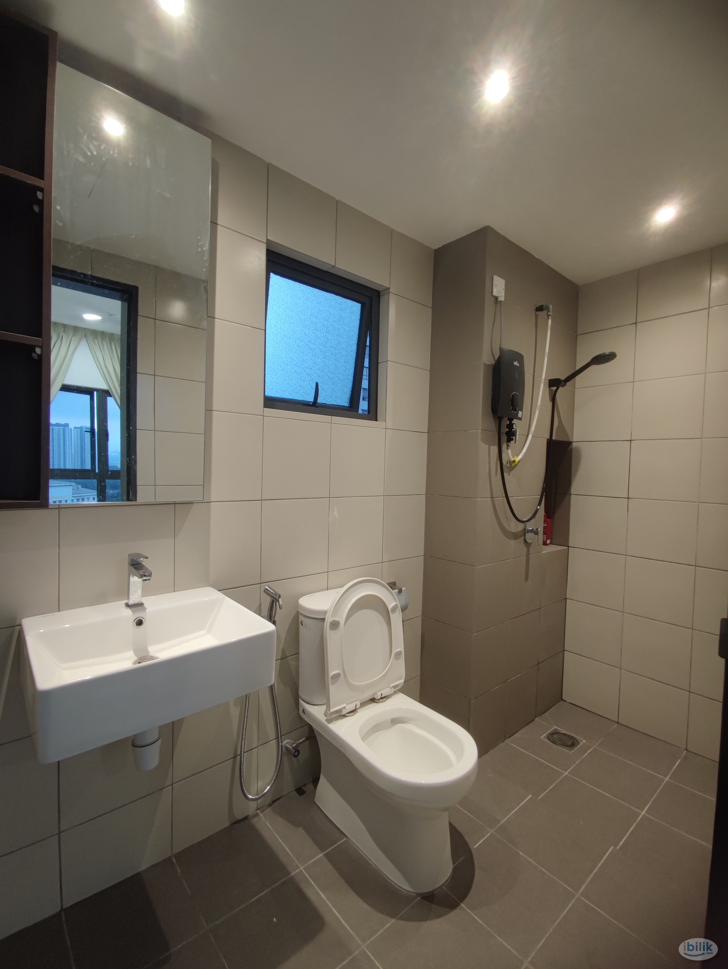 Master Room at D'Quince Residence, Damansara Perdana - Image 2