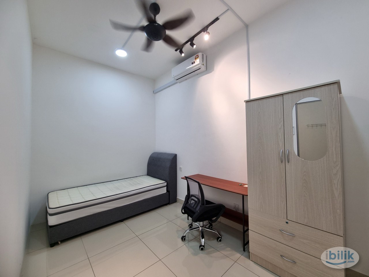 Single Room at Pacific Star, Petaling Jaya - Image 1