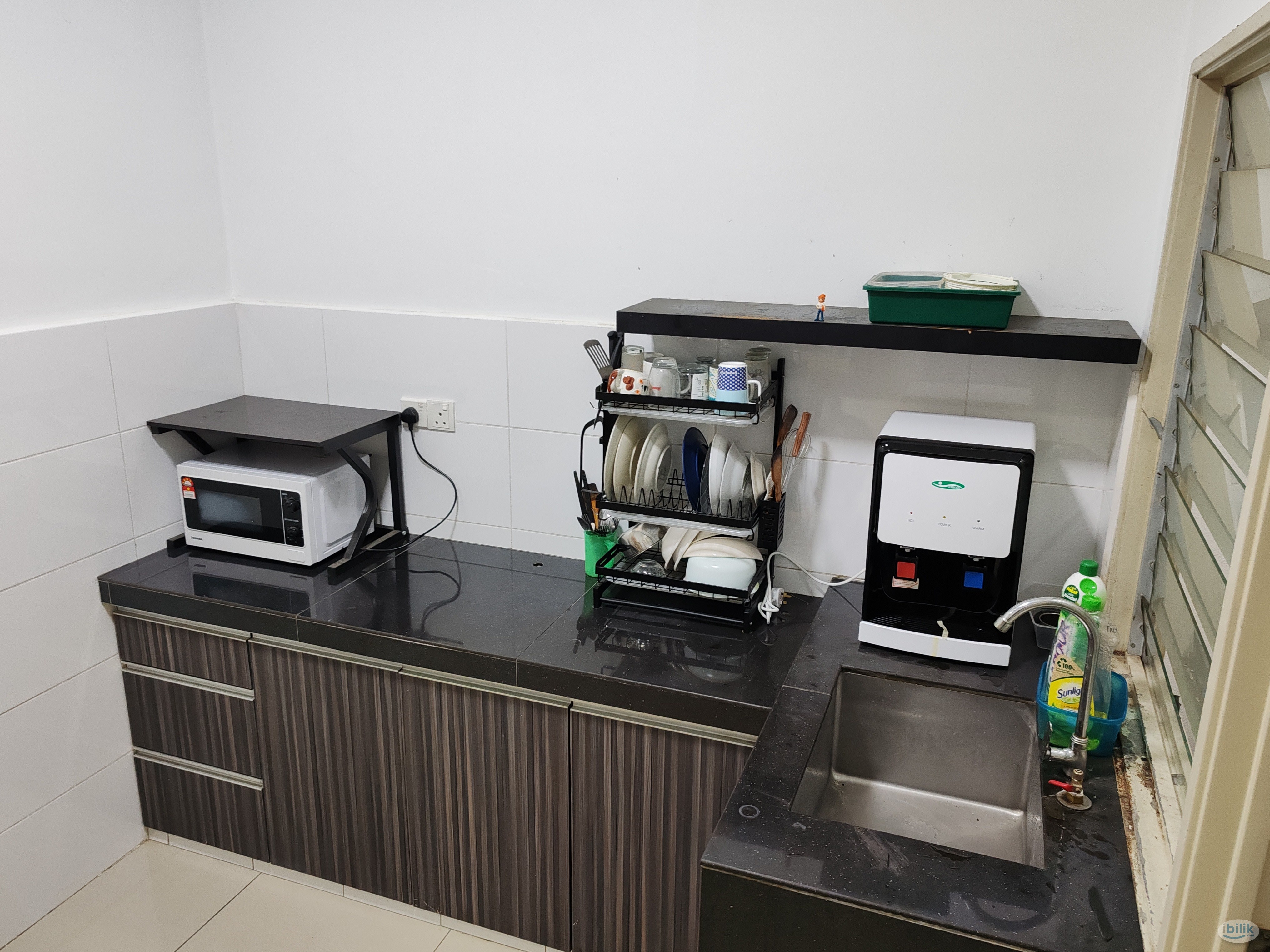 Master Room at Anyaman Residence, Sungai Besi - Image 4