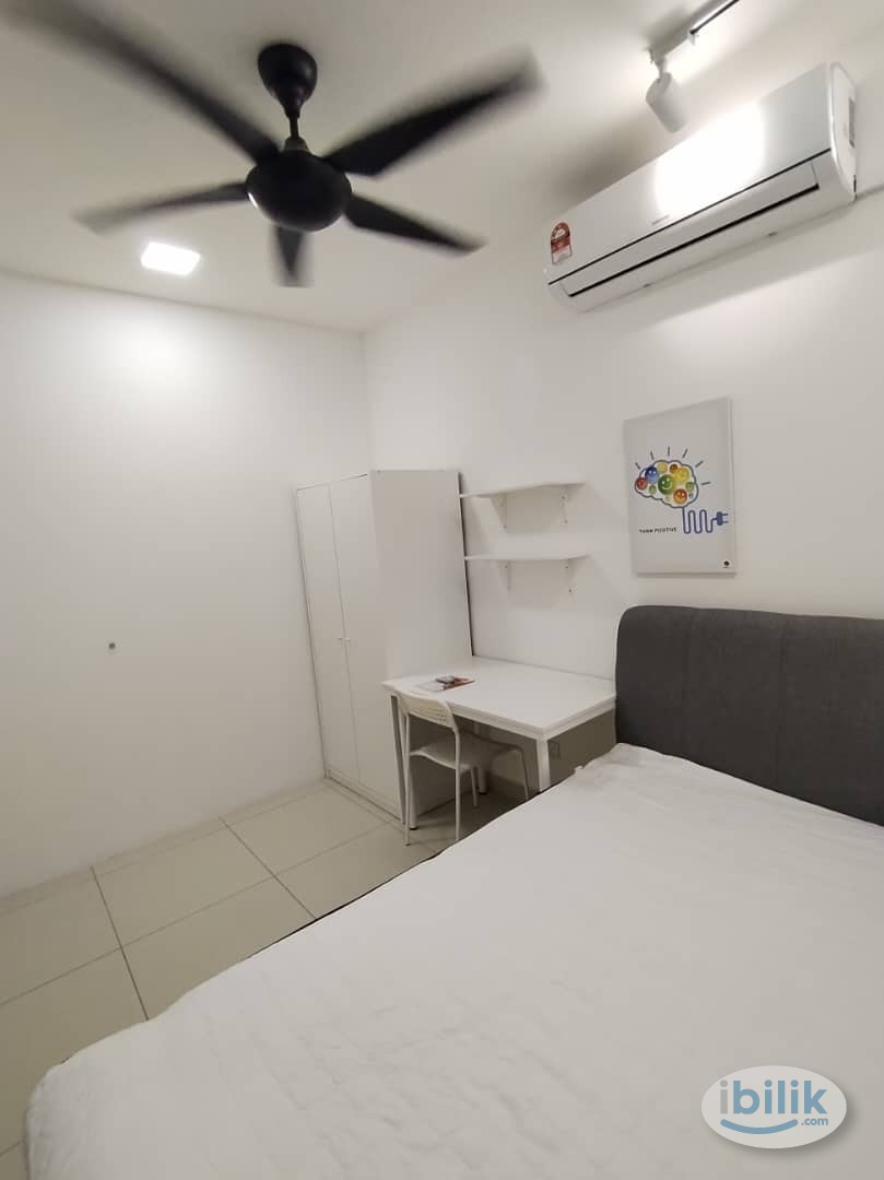Middle Room at AraTre' Residences, Ara Damansara - Image 2