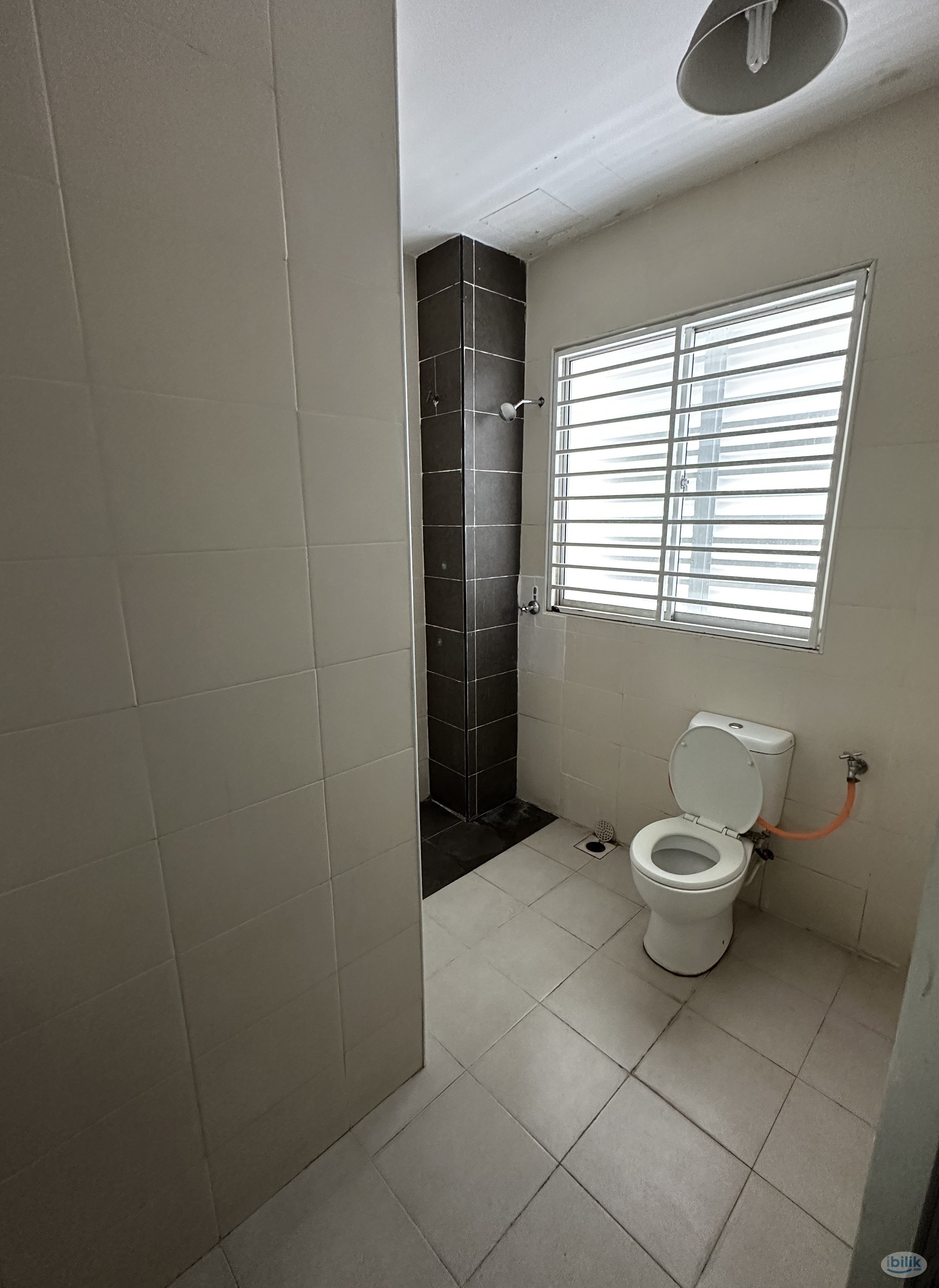 Room at Sungai Buloh, Selangor - Image 1