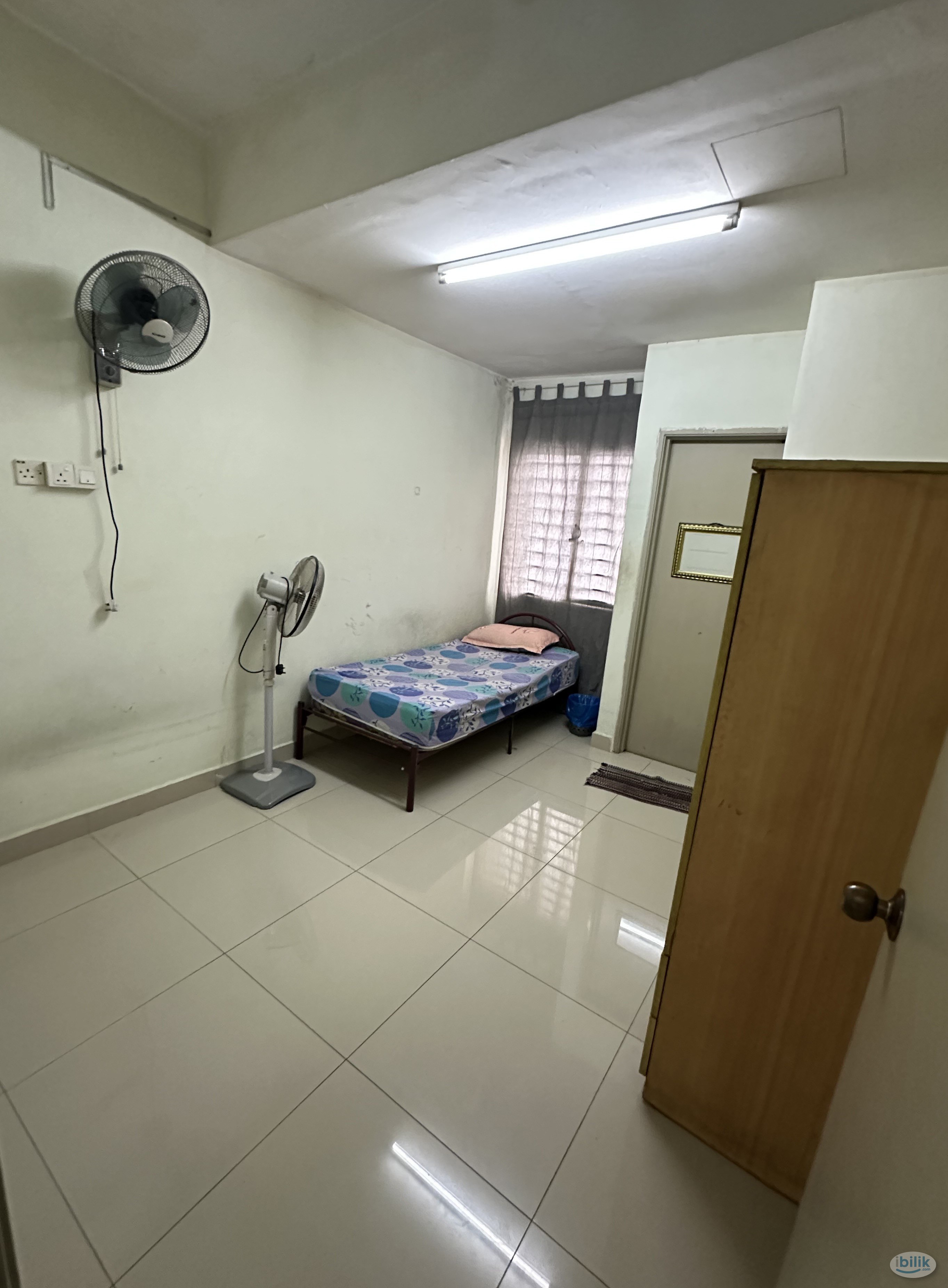Room at Sungai Buloh, Selangor - Image 4