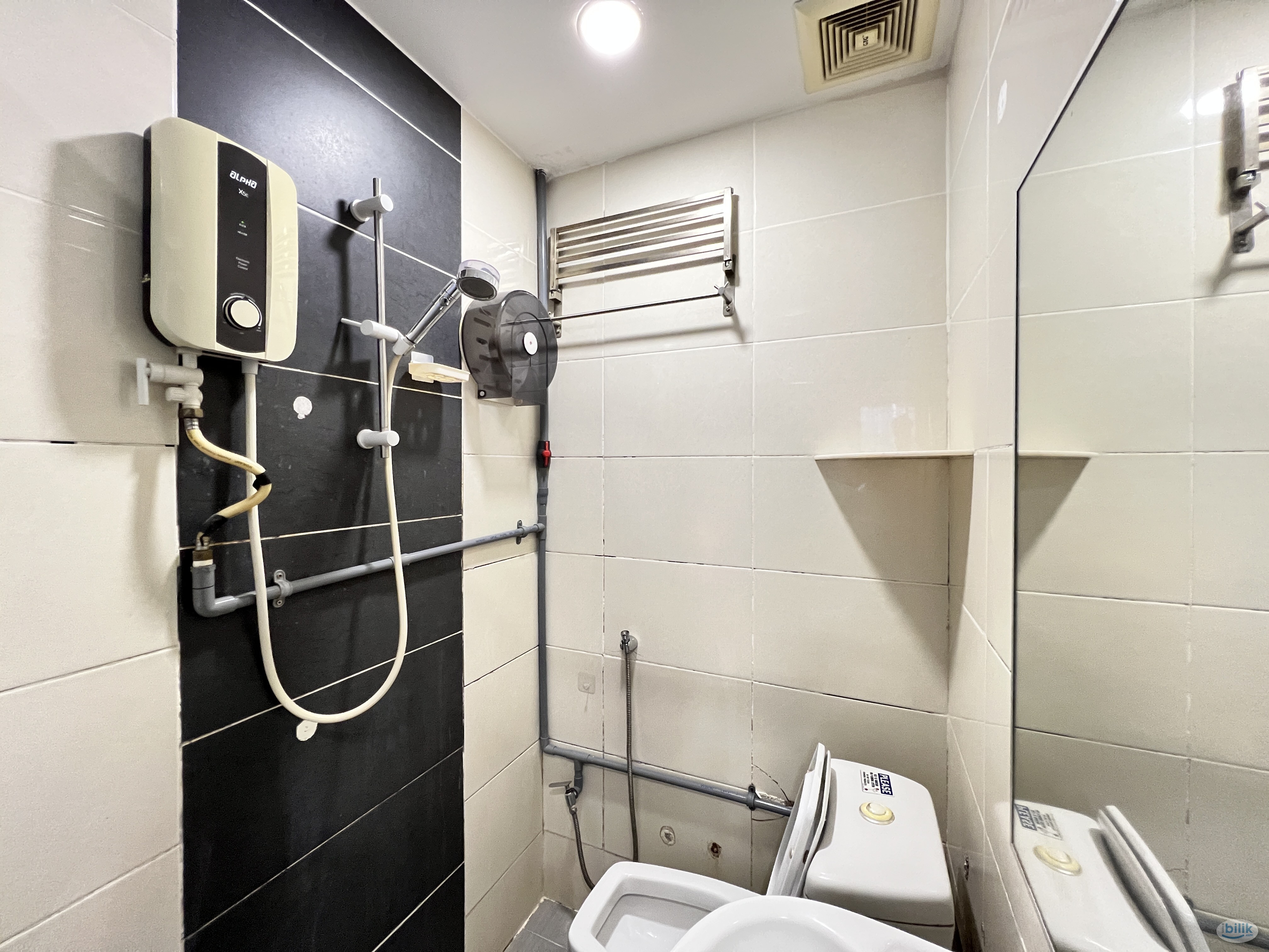 Free Deposit! Available Master Room with Private Bathroom at Taman Connaught, Cheras - Image 5