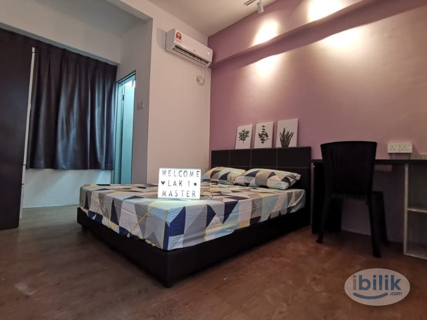 Master Room attached toilet at Melaka town Bandar Hilir, Melaka - Image 1