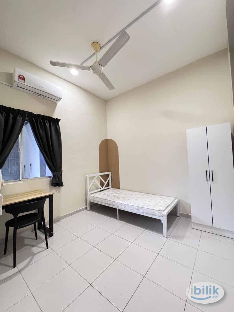 Female Unit Middle Room at Bandar Bukit Raja, Klang - Image 1