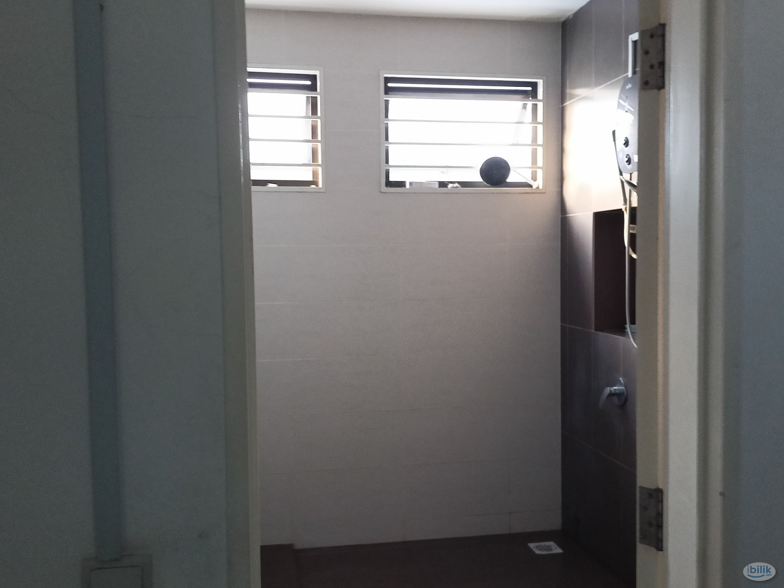 5 mins drive to Top Glove ✨ Single Room at Setia Perdana u13/25g, Setia Alam - Image 2